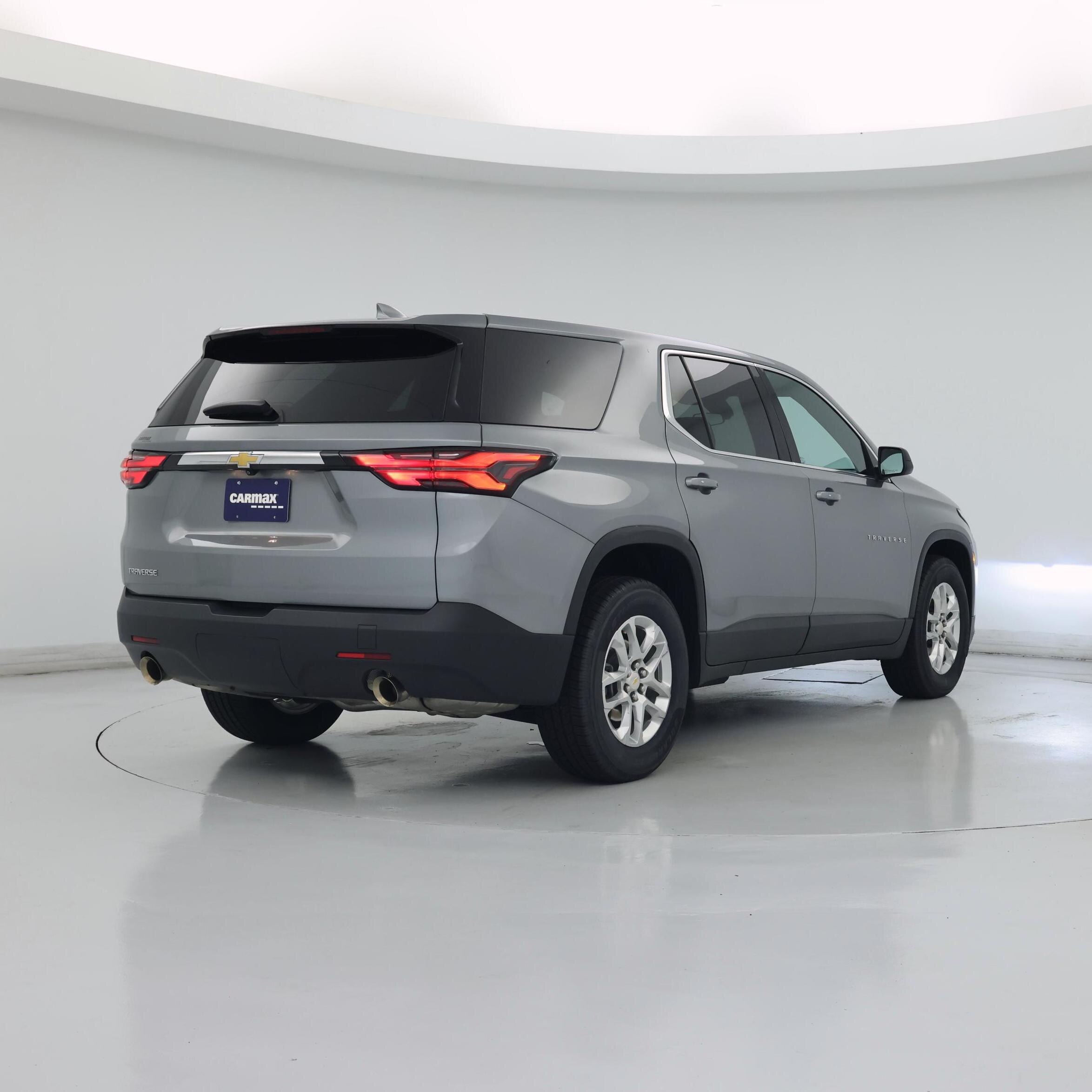 Thumbnail: 2023 Chevrolet Traverse - 8