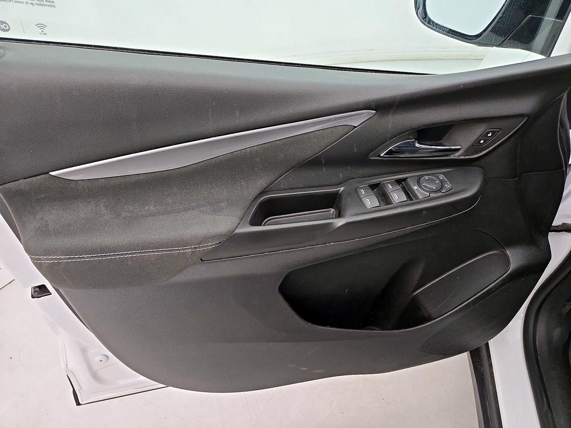 Thumbnail: 2023 Chevrolet Bolt EV - 12
