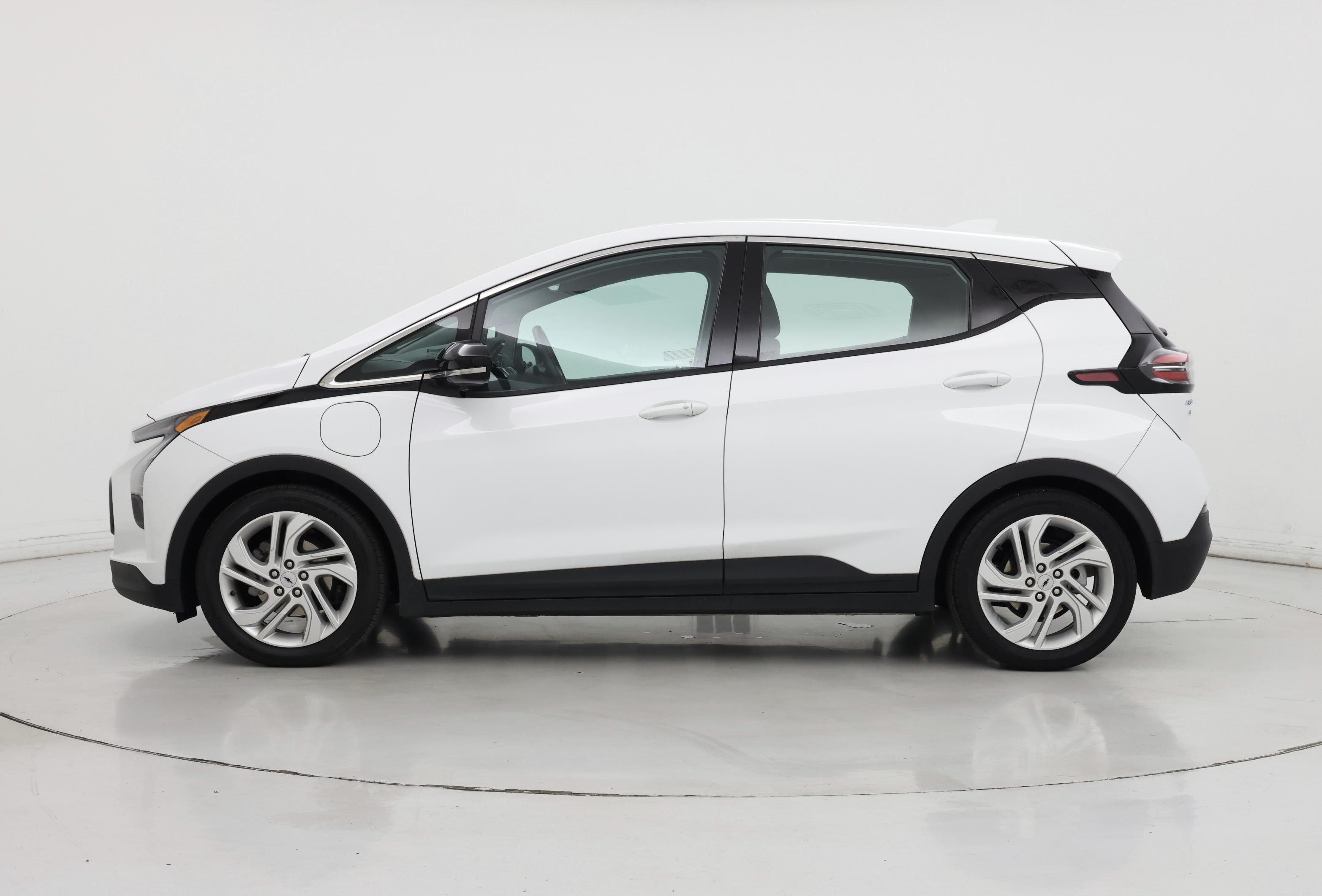 Thumbnail: 2023 Chevrolet Bolt EV - 3