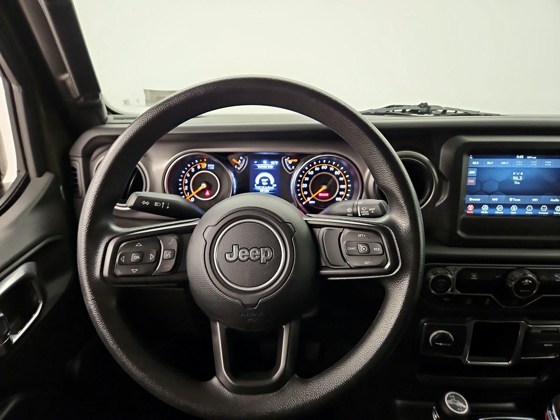 Thumbnail: 2023 Jeep Gladiator - 10