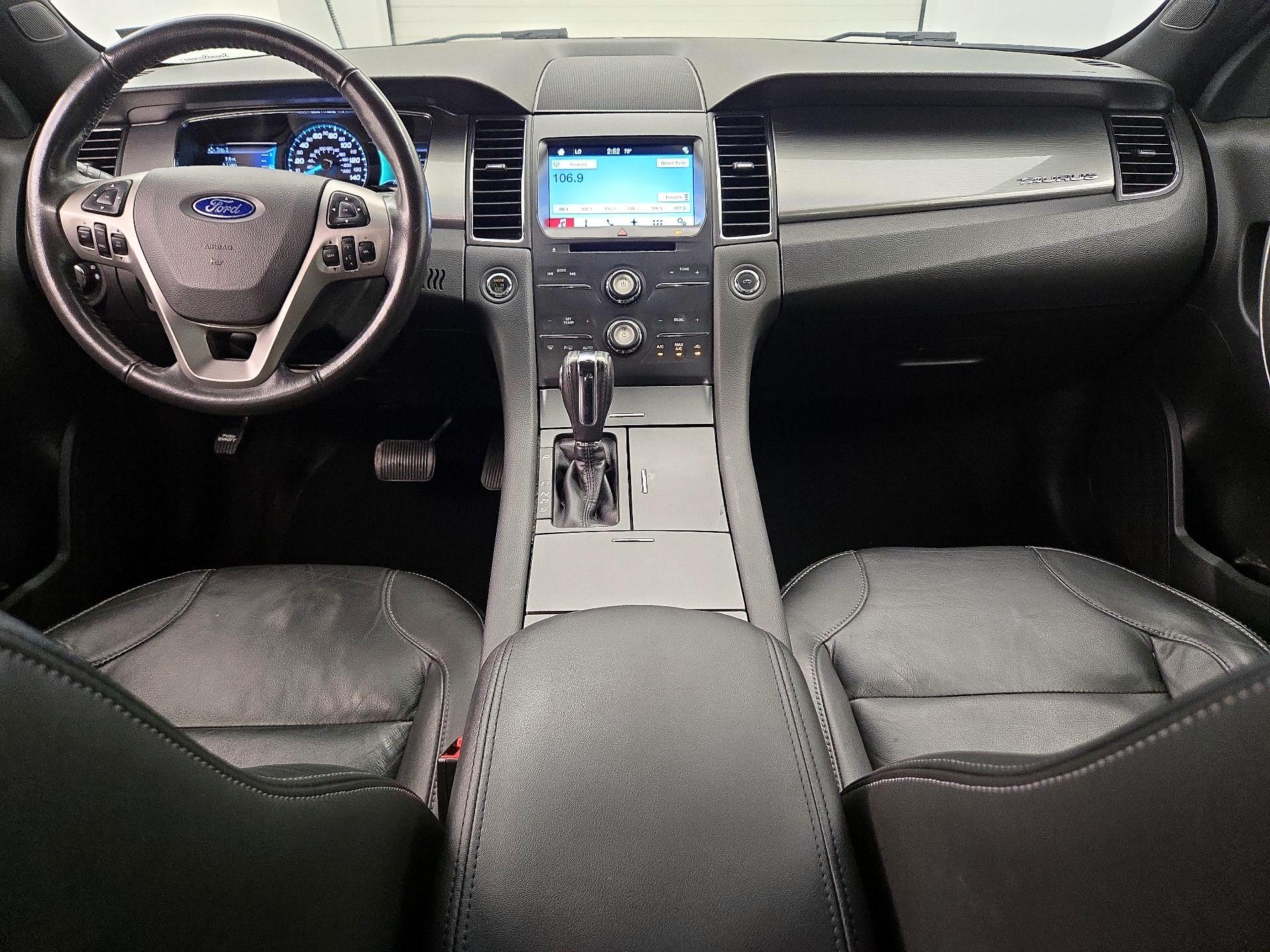 Thumbnail: 2016 Ford Taurus - 9