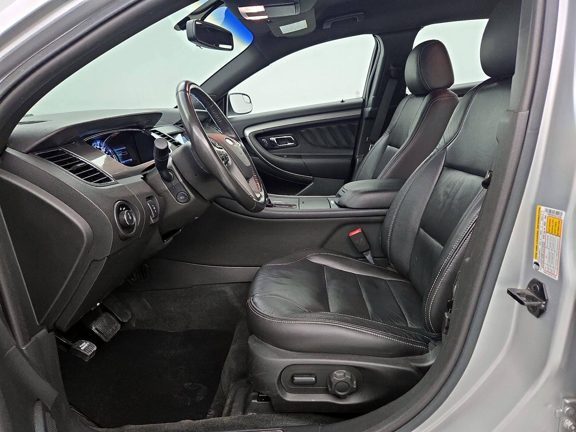 Thumbnail: 2016 Ford Taurus - 11