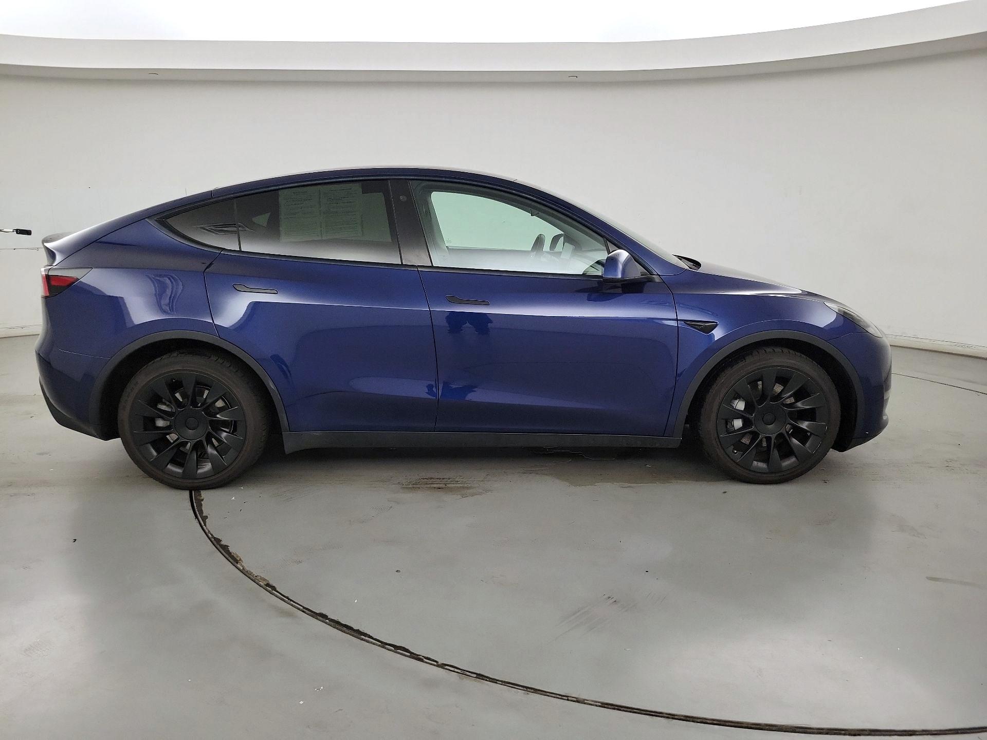 Thumbnail: 2021 Tesla Model Y - 4