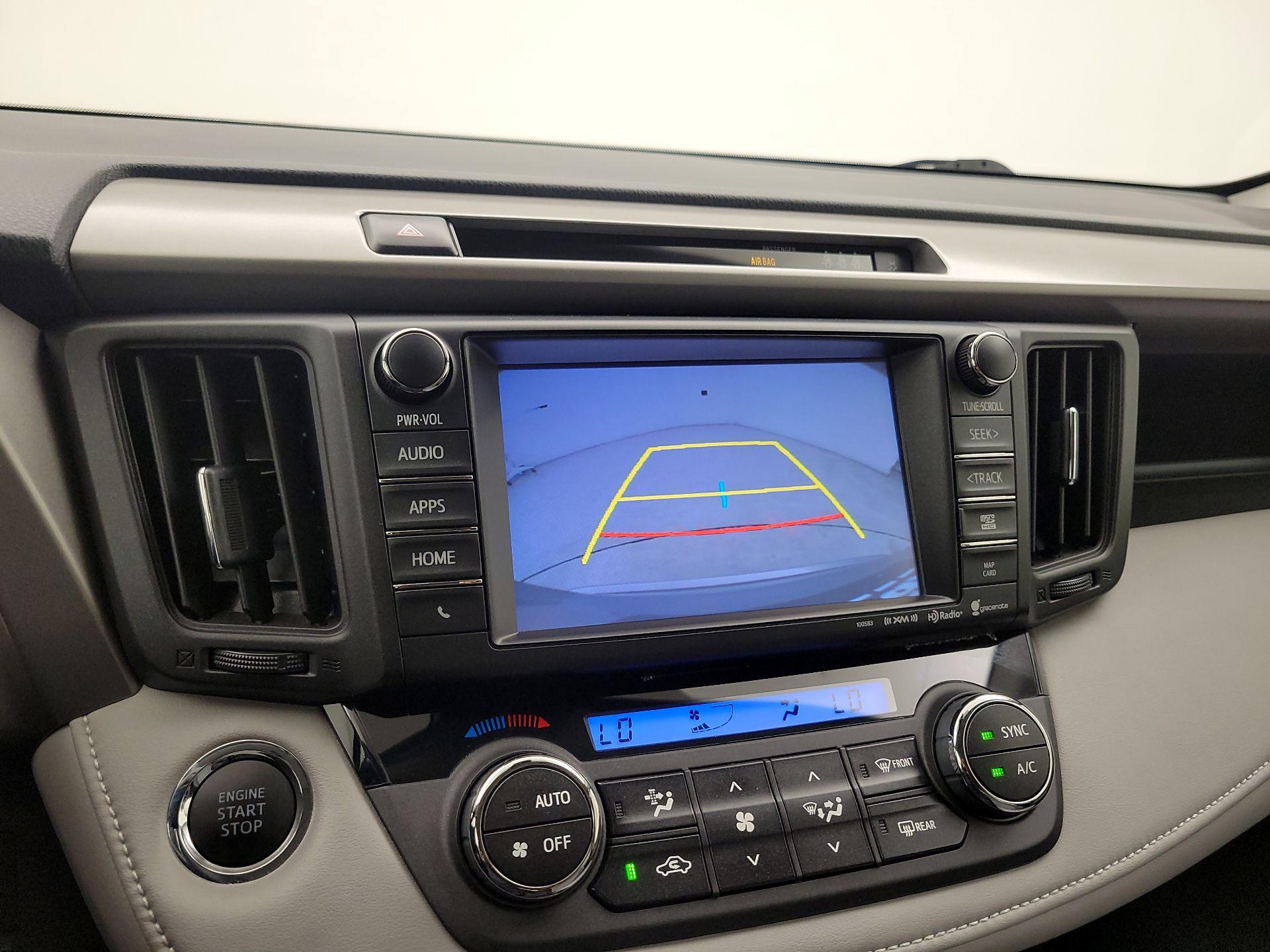 Thumbnail: 2018 Toyota RAV4 - 14