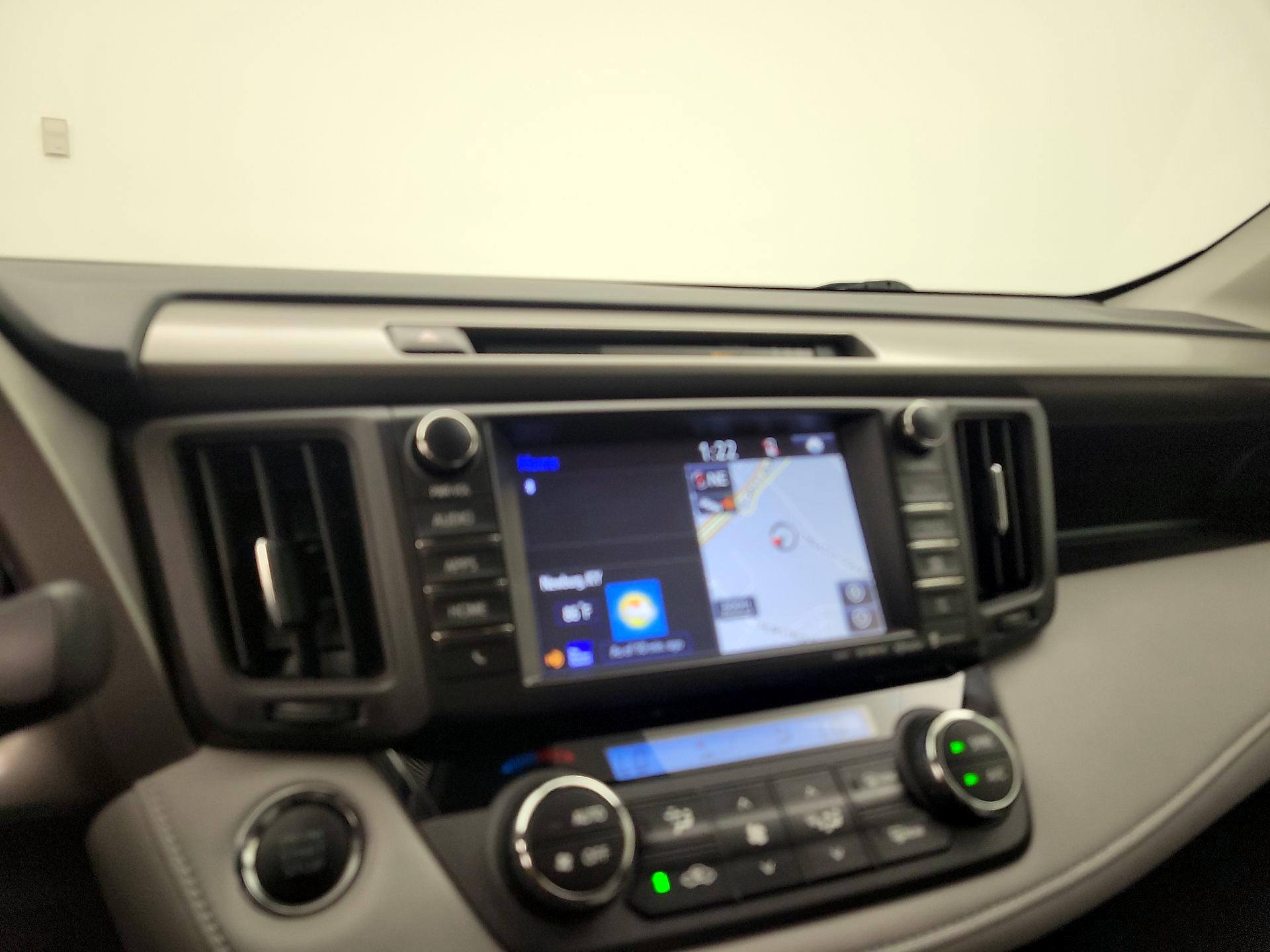 Thumbnail: 2018 Toyota RAV4 - 15