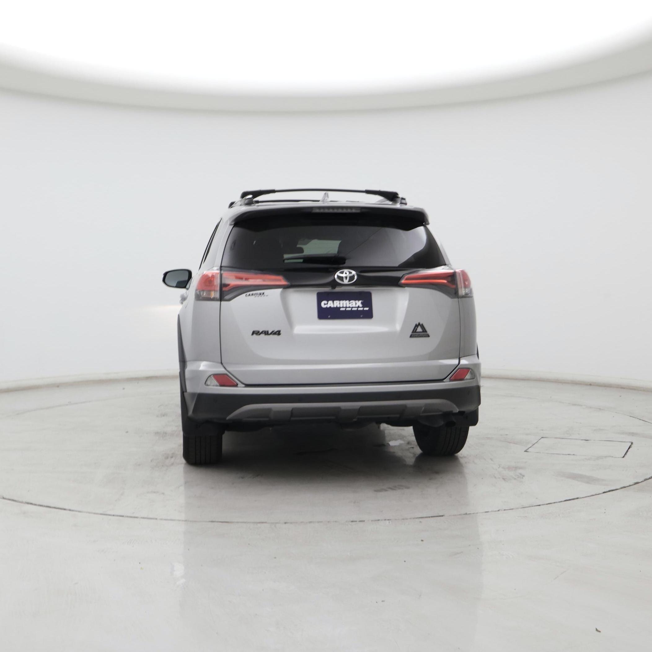 Thumbnail: 2018 Toyota RAV4 - 6