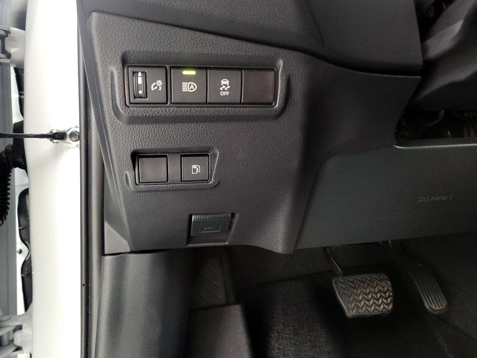 2025 Toyota Corolla Cross SE - Photo 14