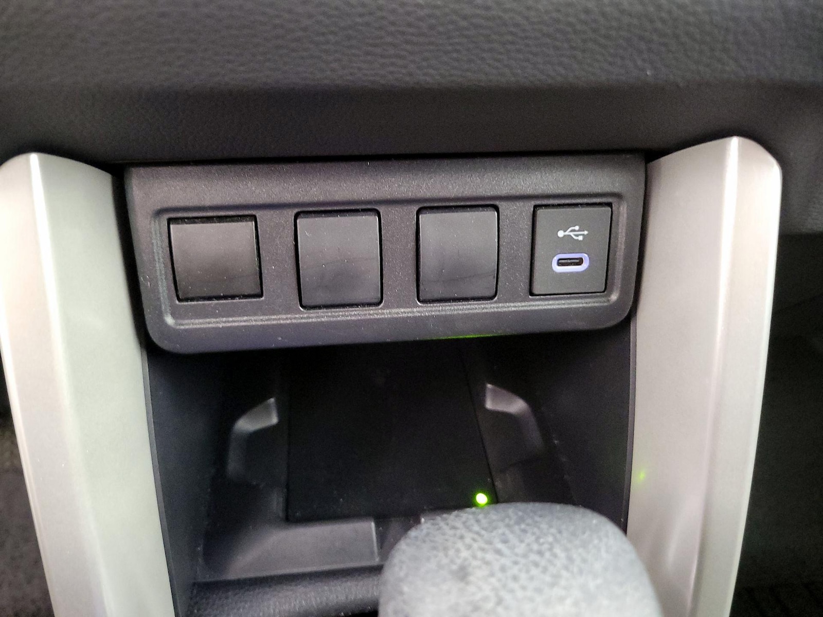 2025 Toyota Corolla Cross SE - Photo 19