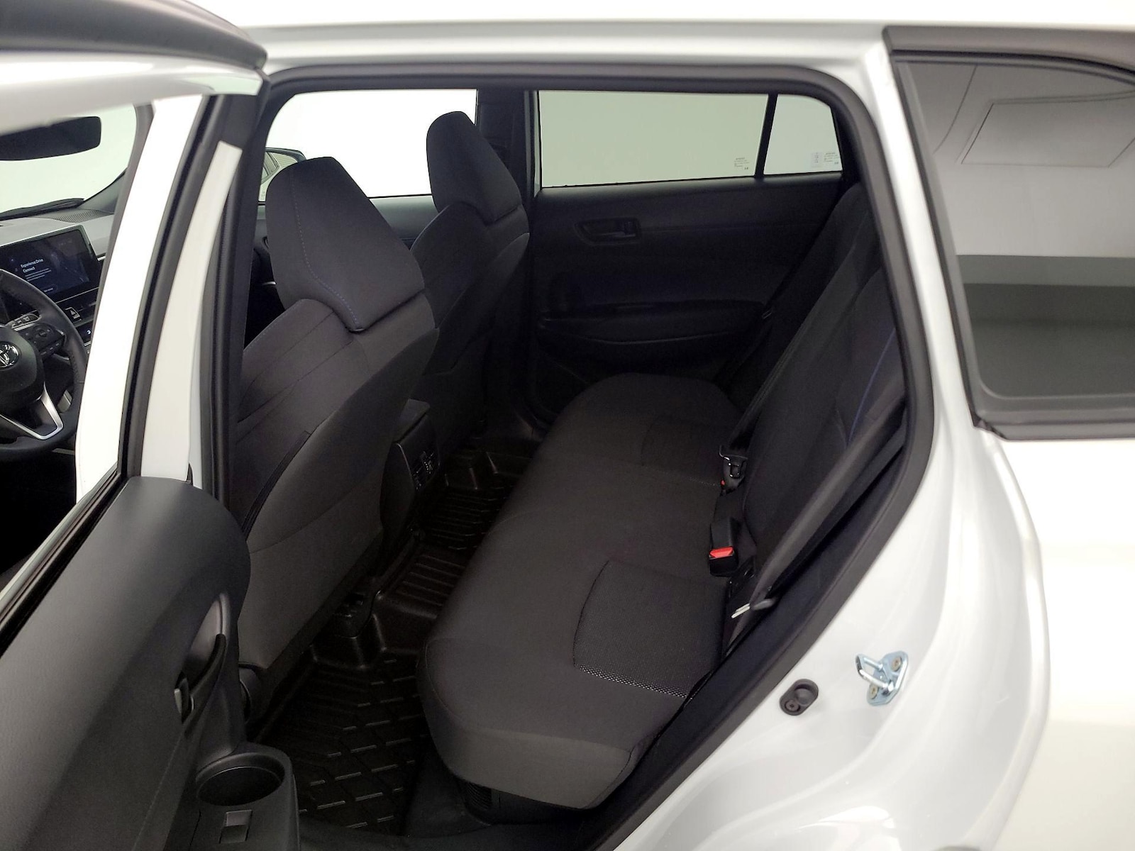 2025 Toyota Corolla Cross SE - Photo 20