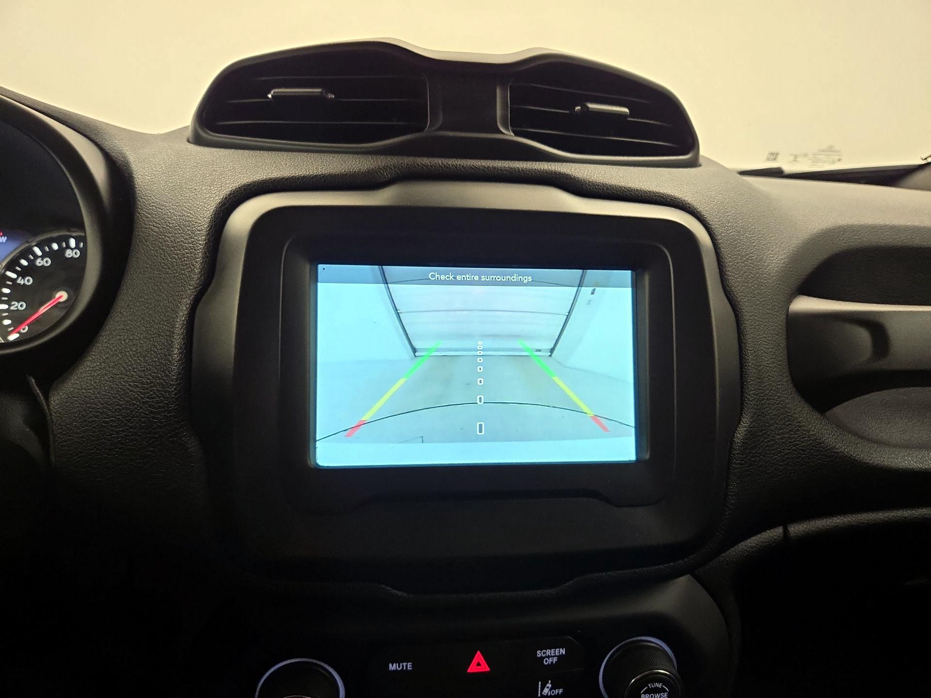 Thumbnail: 2021 Jeep Renegade - 14