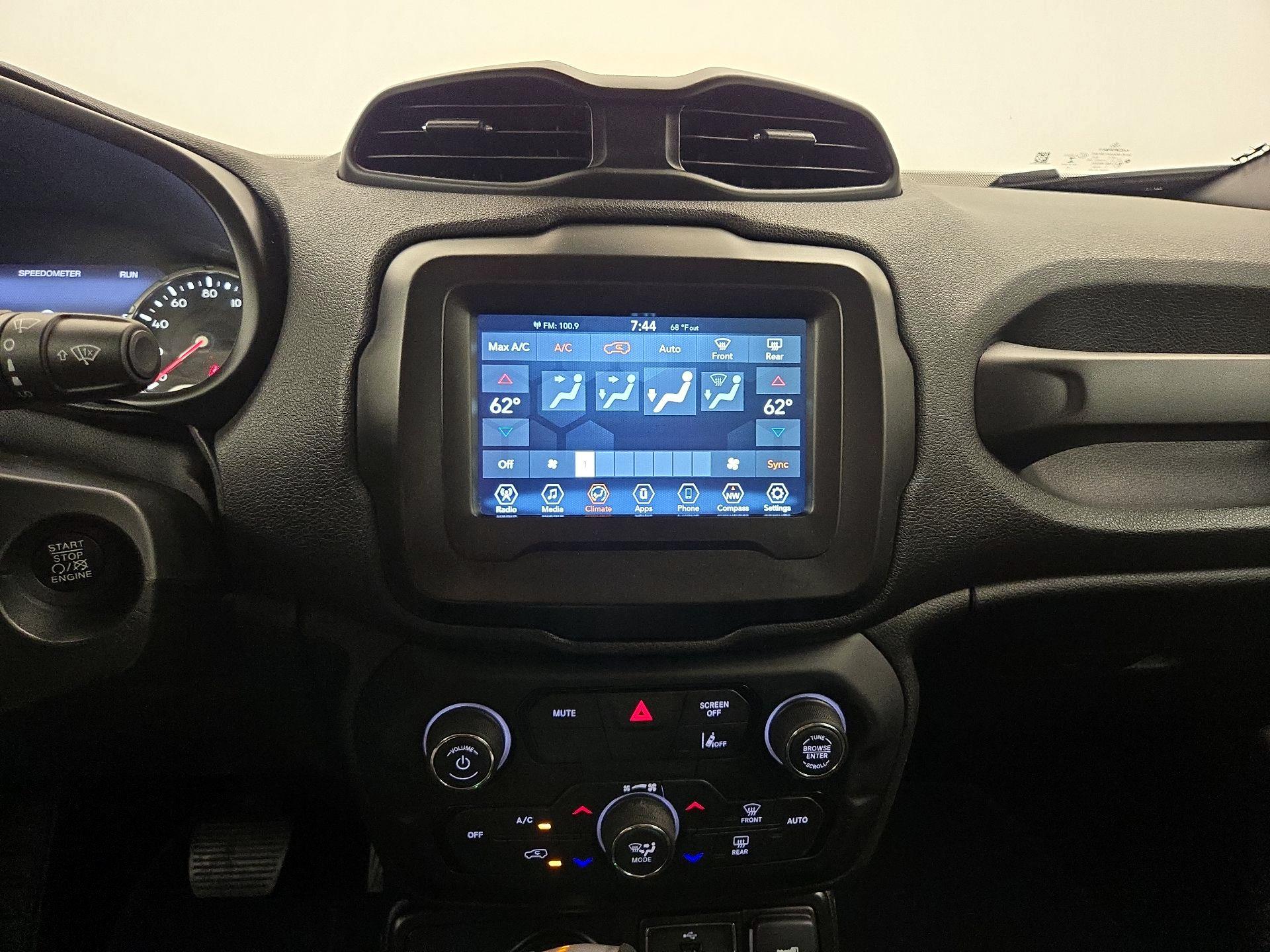 Thumbnail: 2021 Jeep Renegade - 16