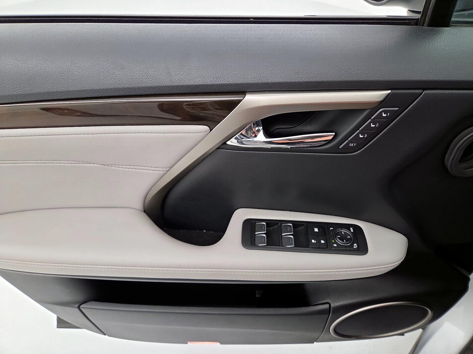 Thumbnail: 2019 Lexus RX - 12