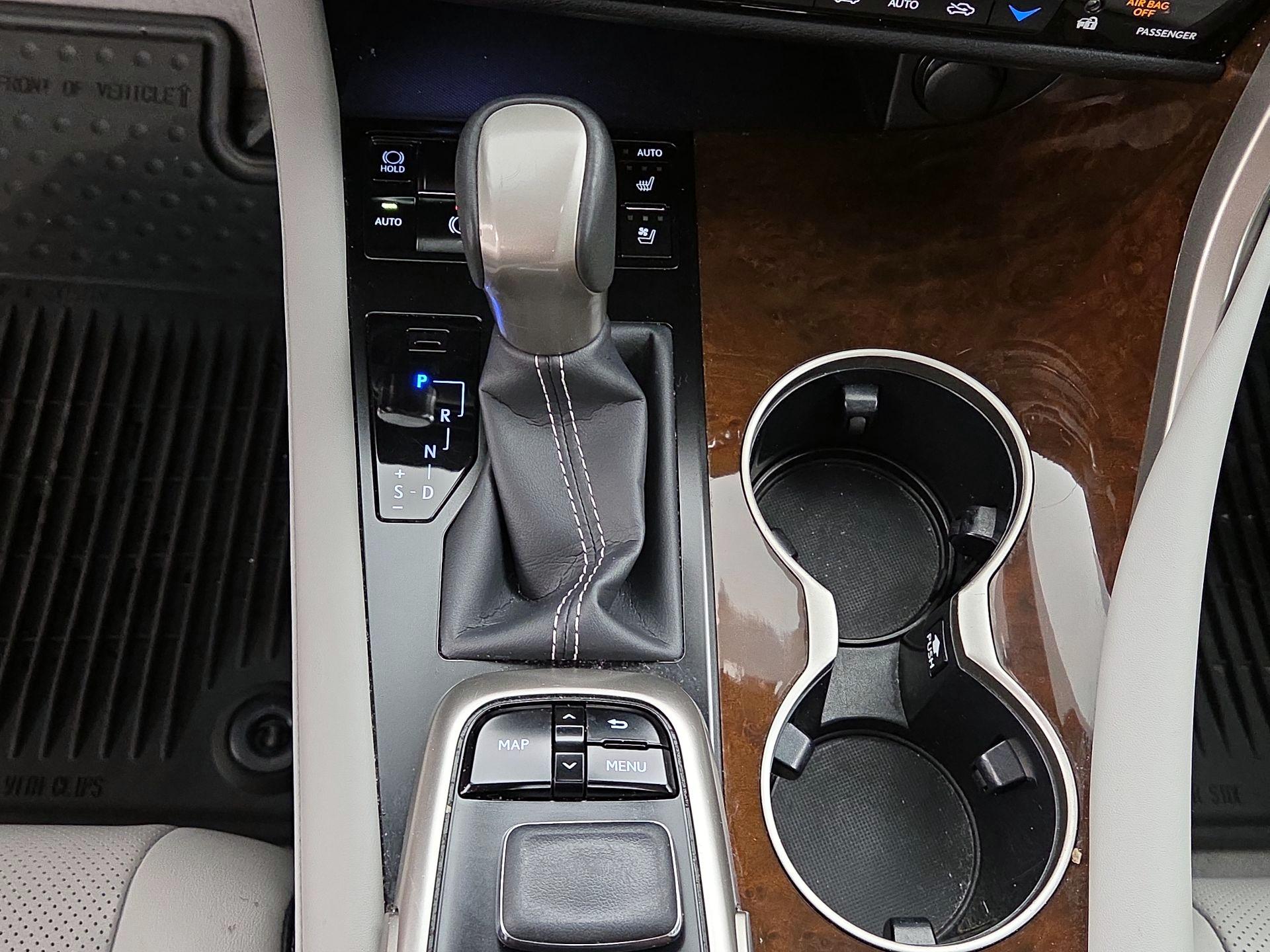 Thumbnail: 2019 Lexus RX - 18