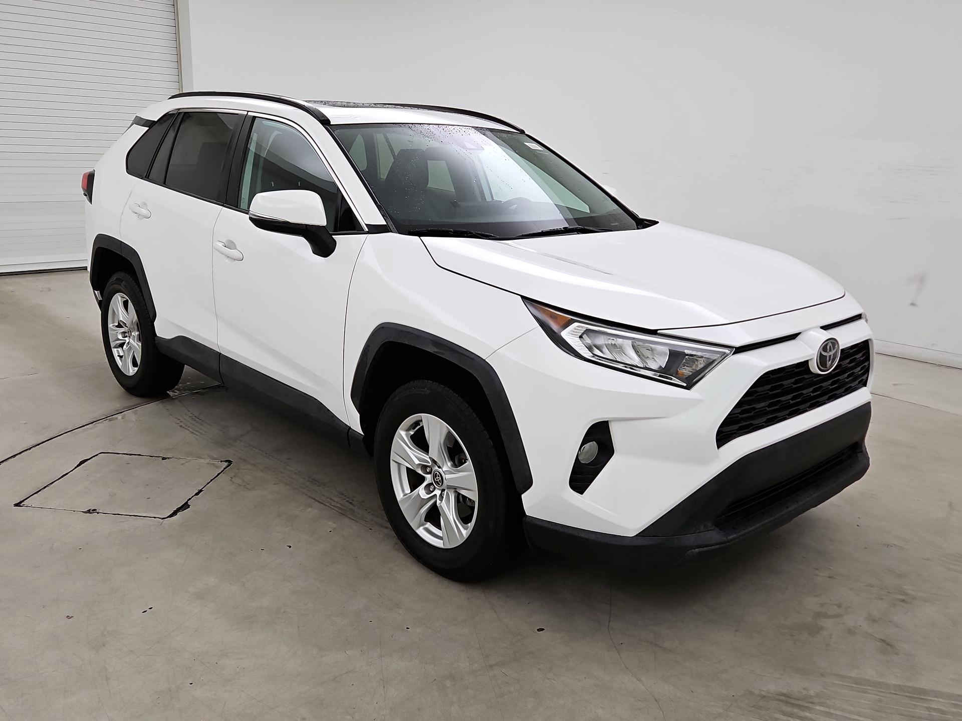Thumbnail: 2021 Toyota RAV4 - 1