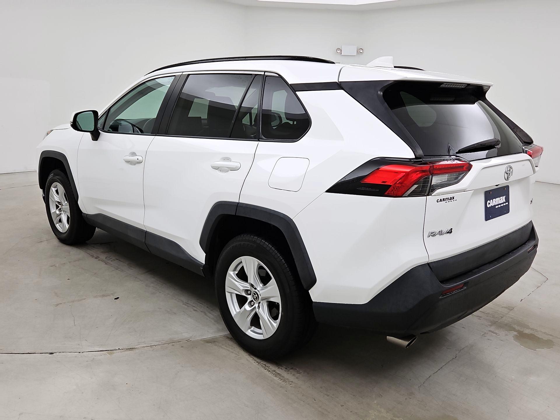 Thumbnail: 2021 Toyota RAV4 - 7