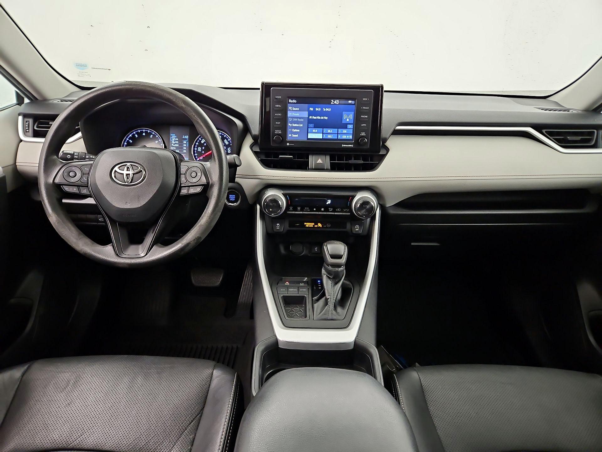 Thumbnail: 2021 Toyota RAV4 - 8