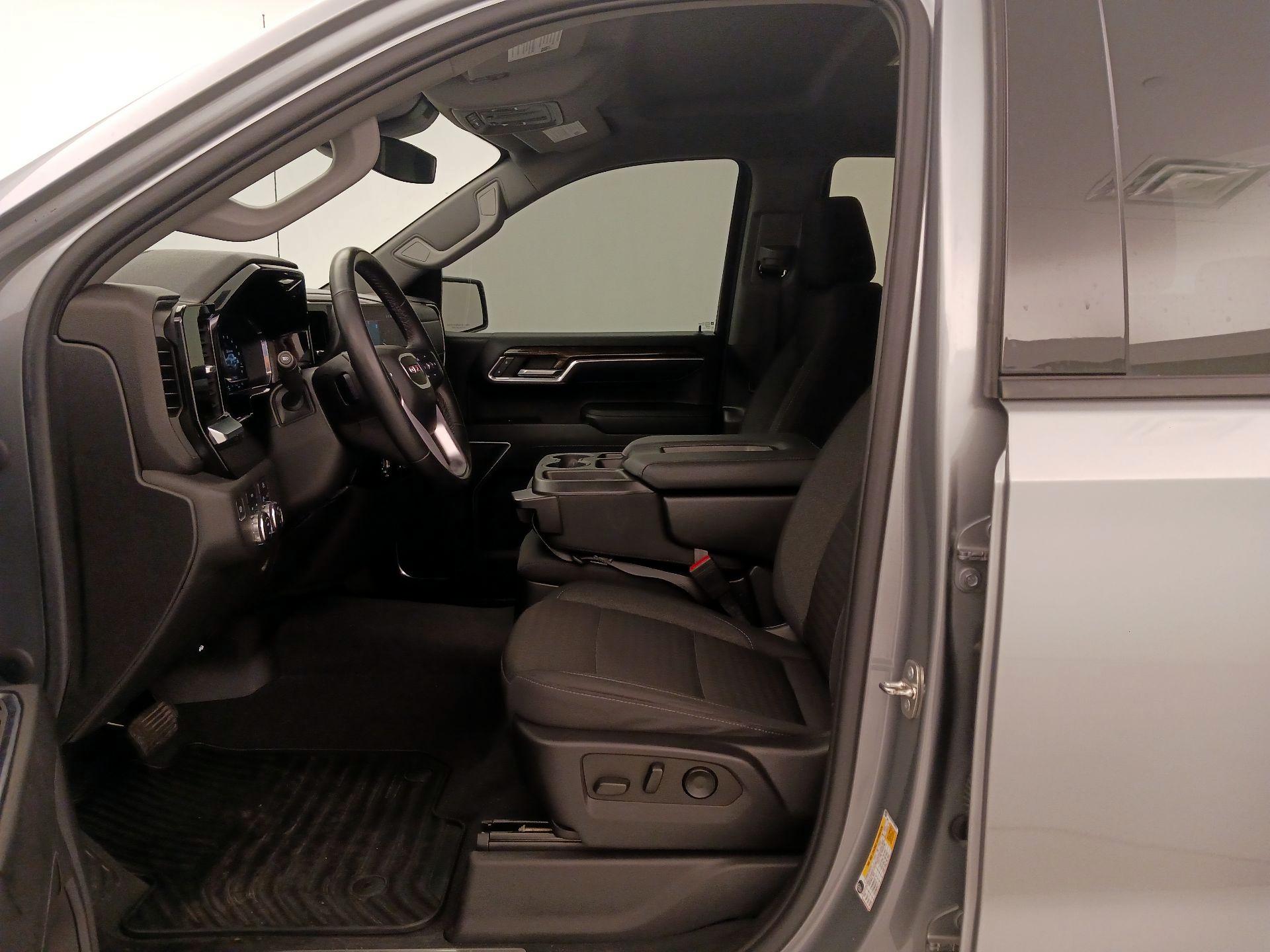 Thumbnail: 2023 GMC Sierra 1500 - 11