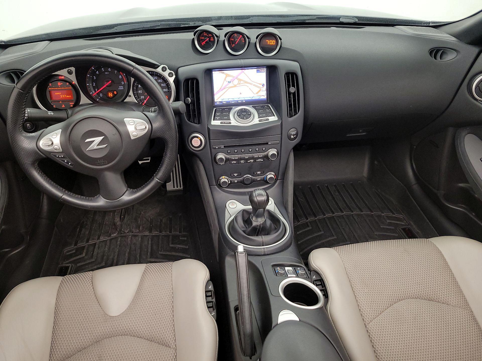 Thumbnail: 2014 Nissan Z - 9