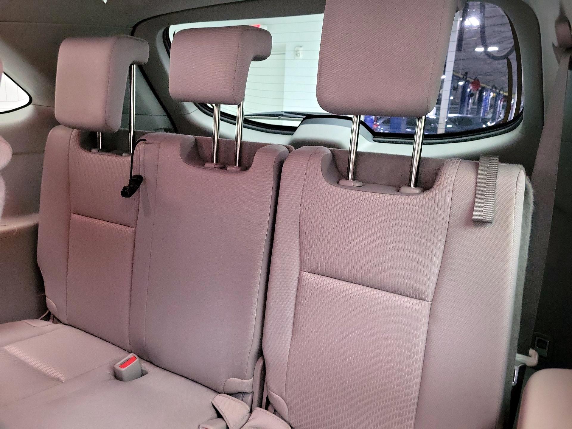 Thumbnail: 2019 Toyota Highlander - 20