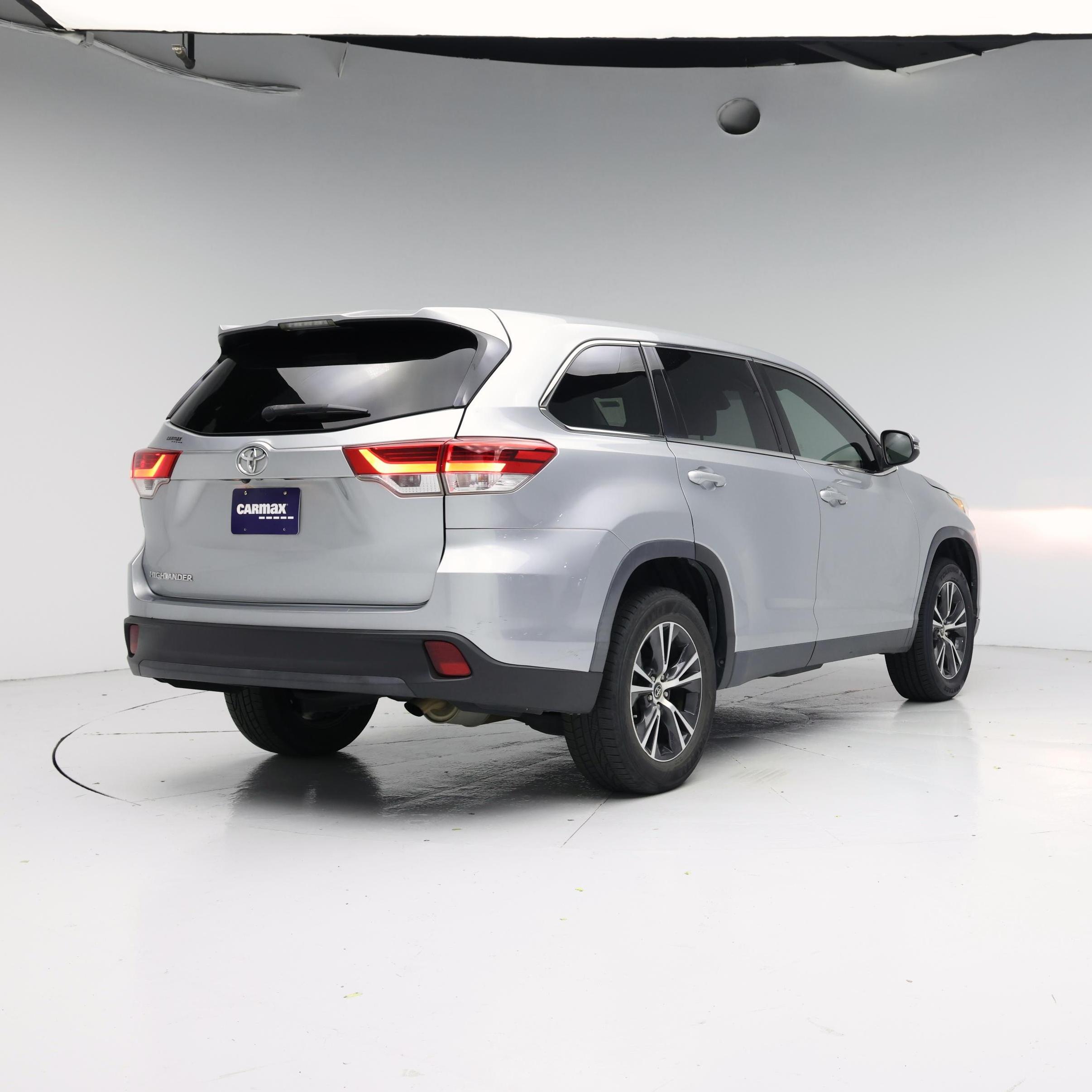 Thumbnail: 2019 Toyota Highlander - 8