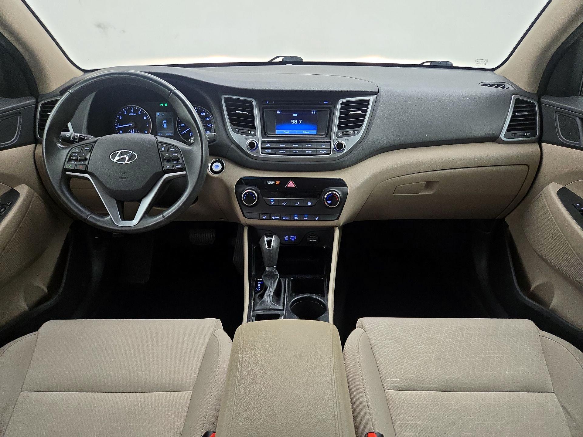 Thumbnail: 2017 Hyundai Tucson - 9