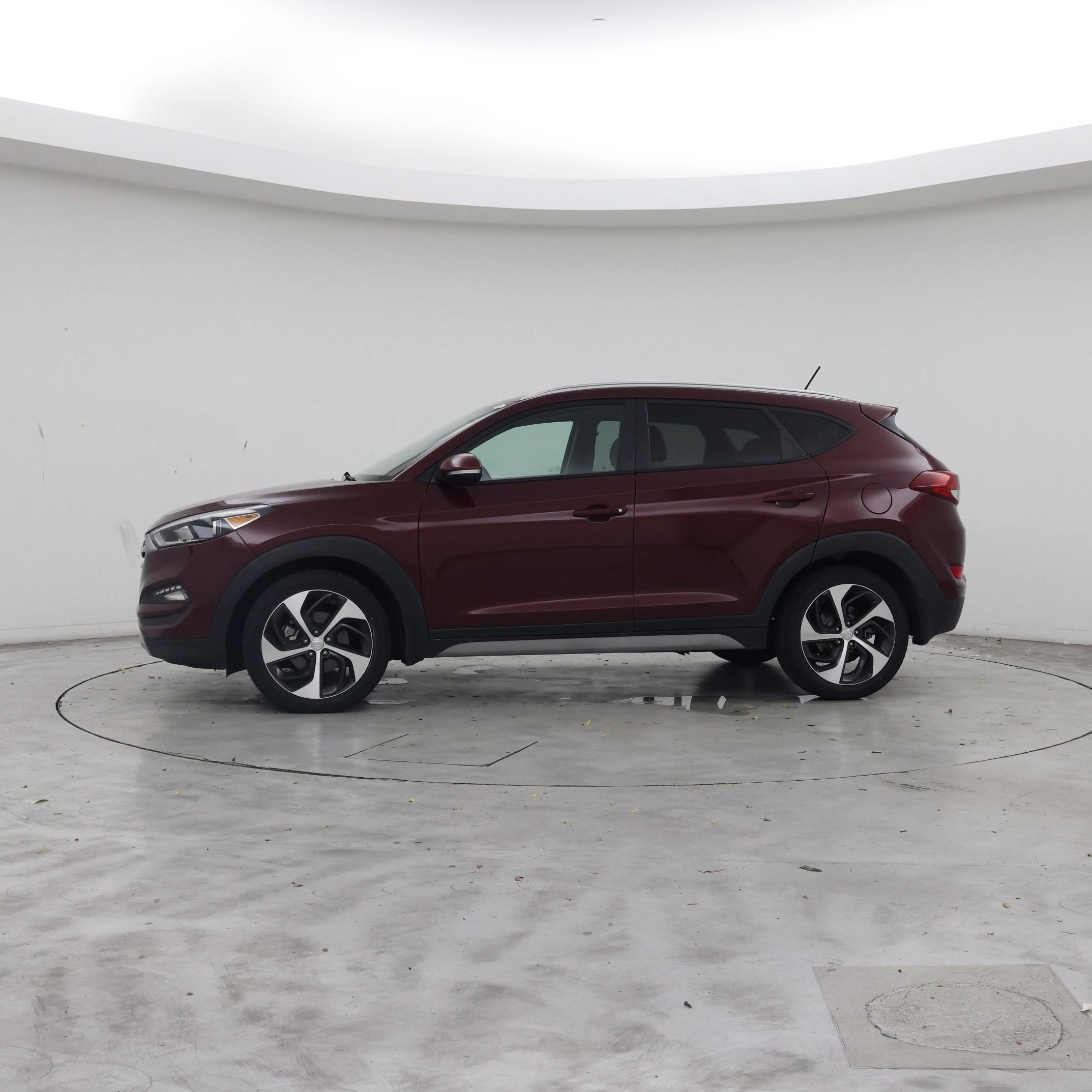 Thumbnail: 2017 Hyundai Tucson - 3