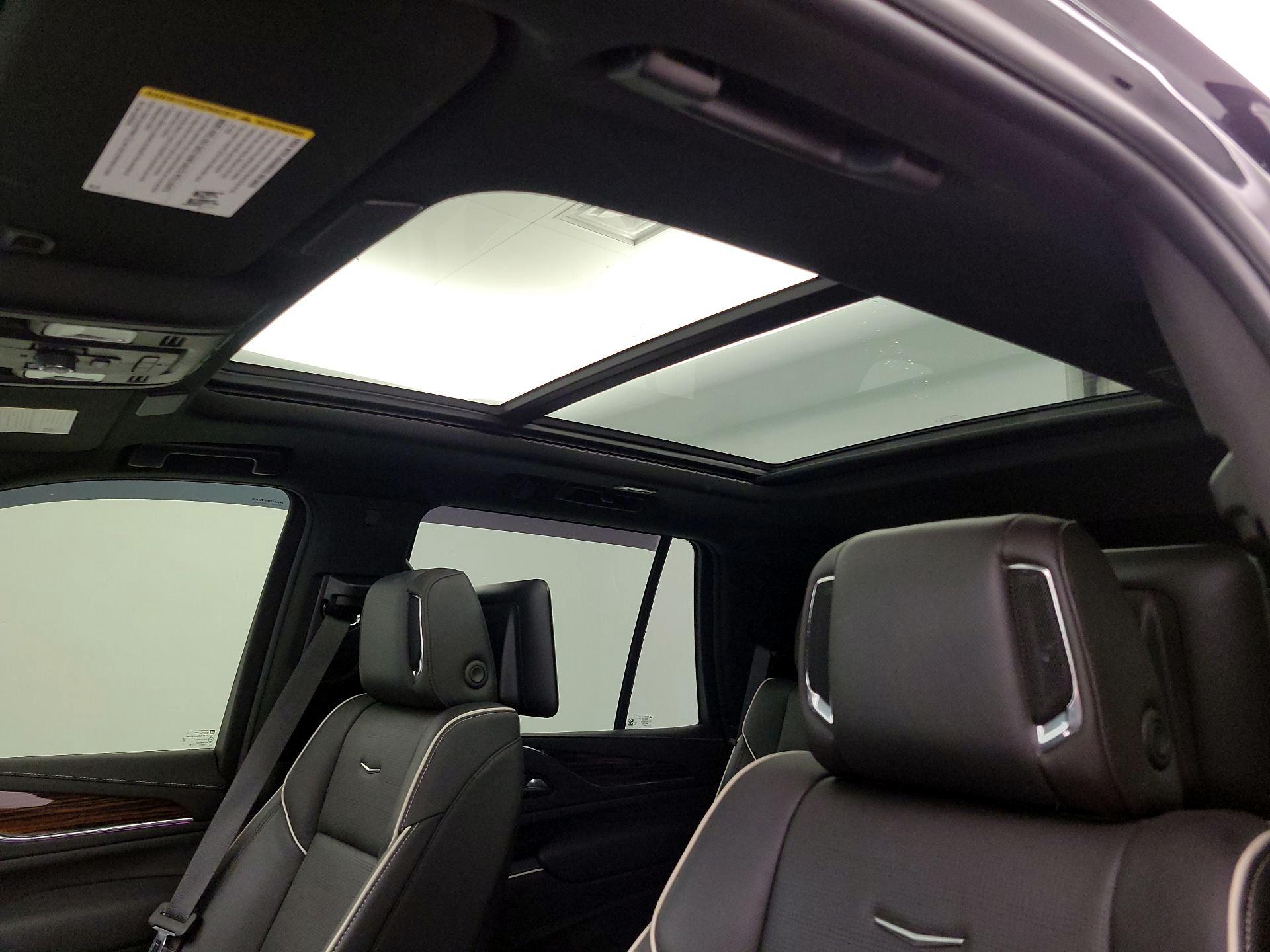 Thumbnail: 2023 Cadillac Escalade - 20