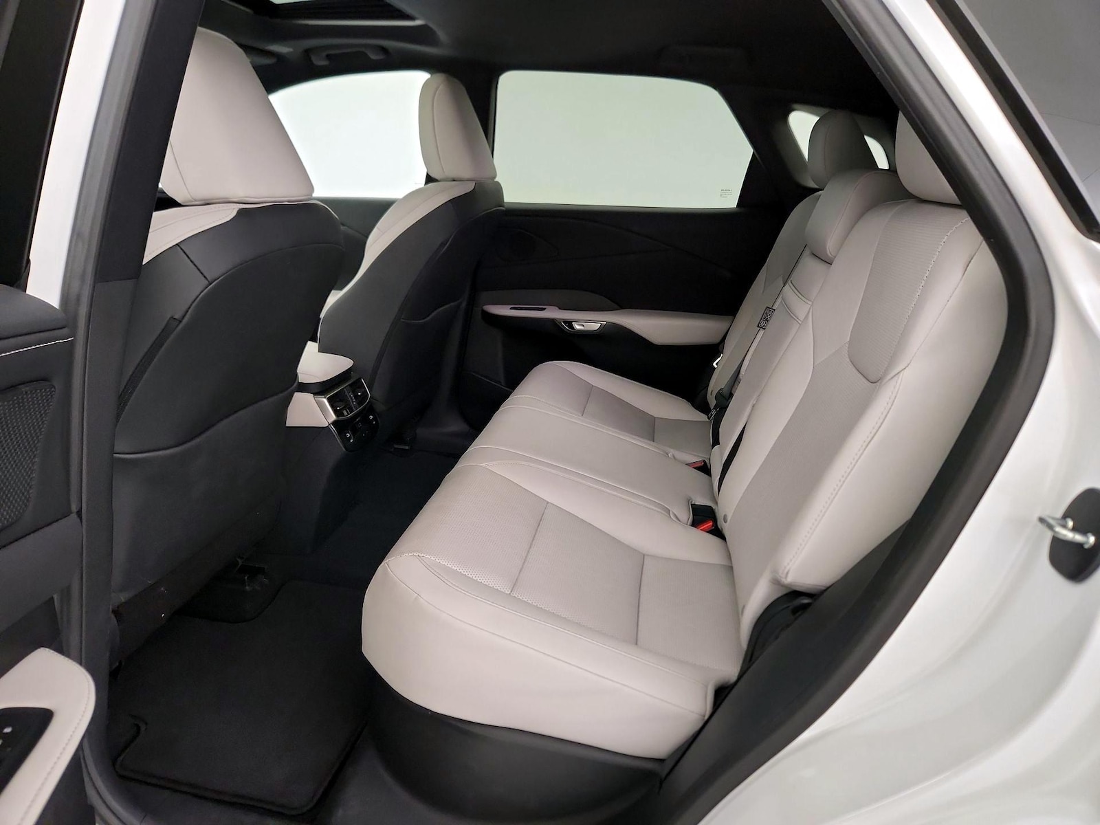 2023 Lexus RX 350 - Photo 22