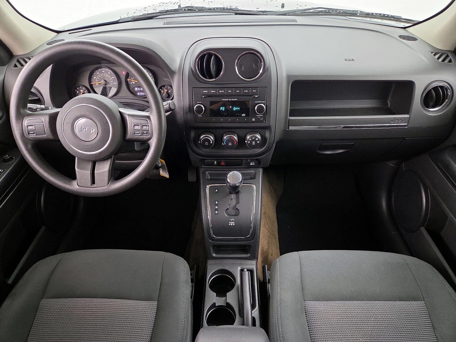 Thumbnail: 2015 Jeep Patriot - 9
