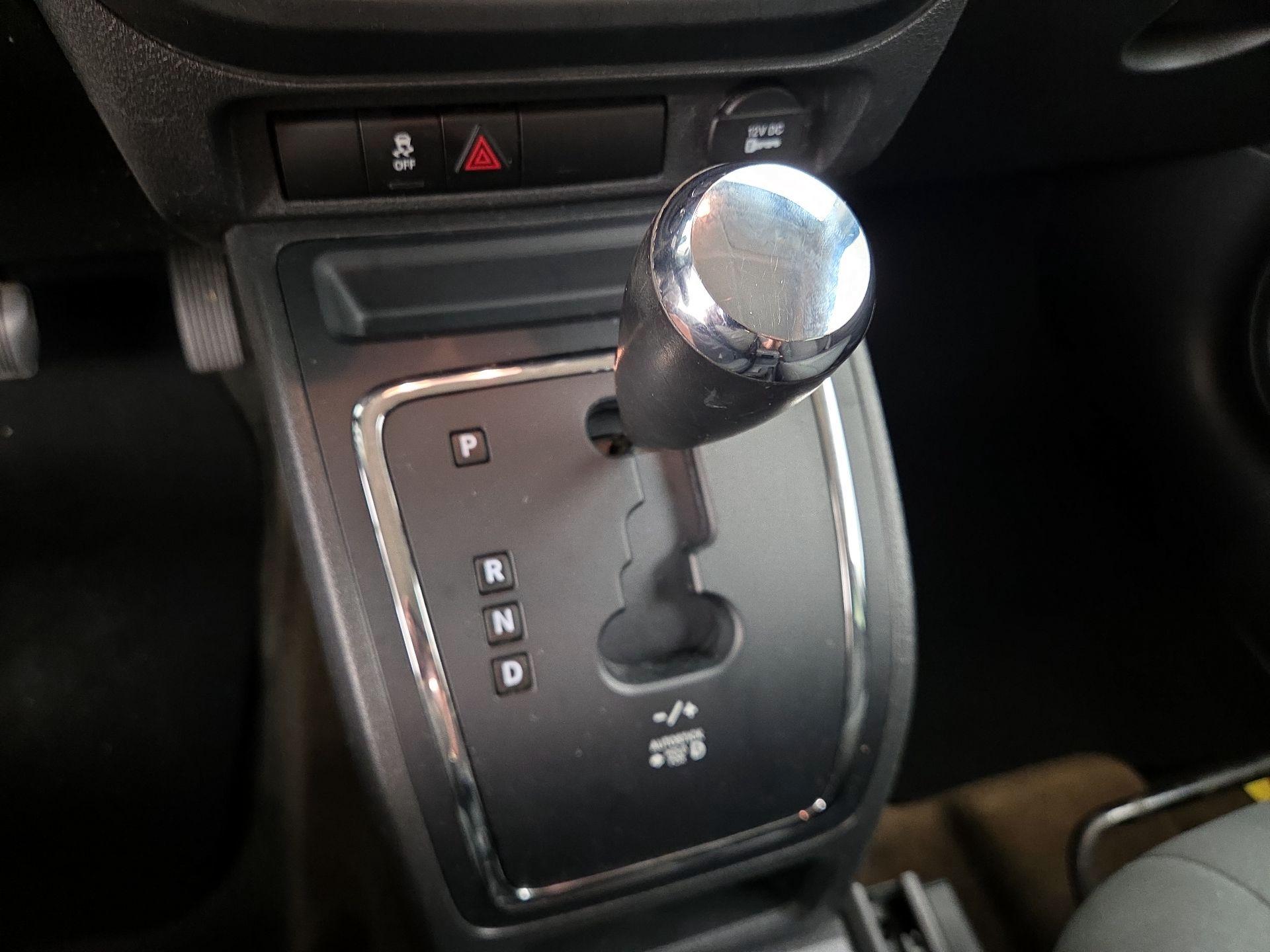 Thumbnail: 2015 Jeep Patriot - 15