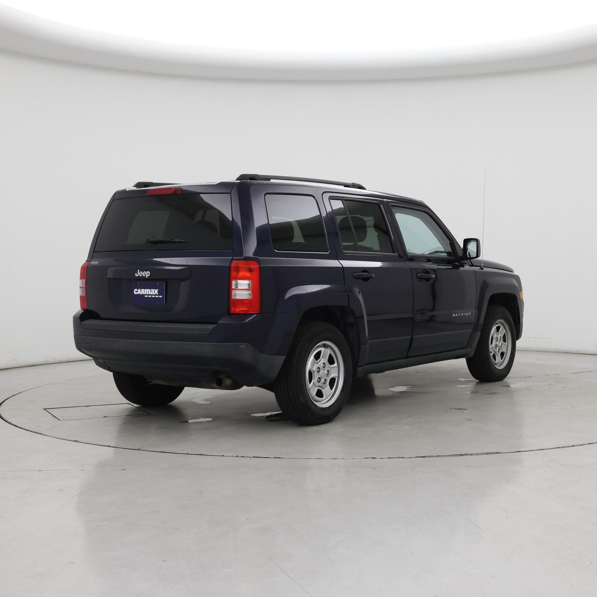 Thumbnail: 2015 Jeep Patriot - 8