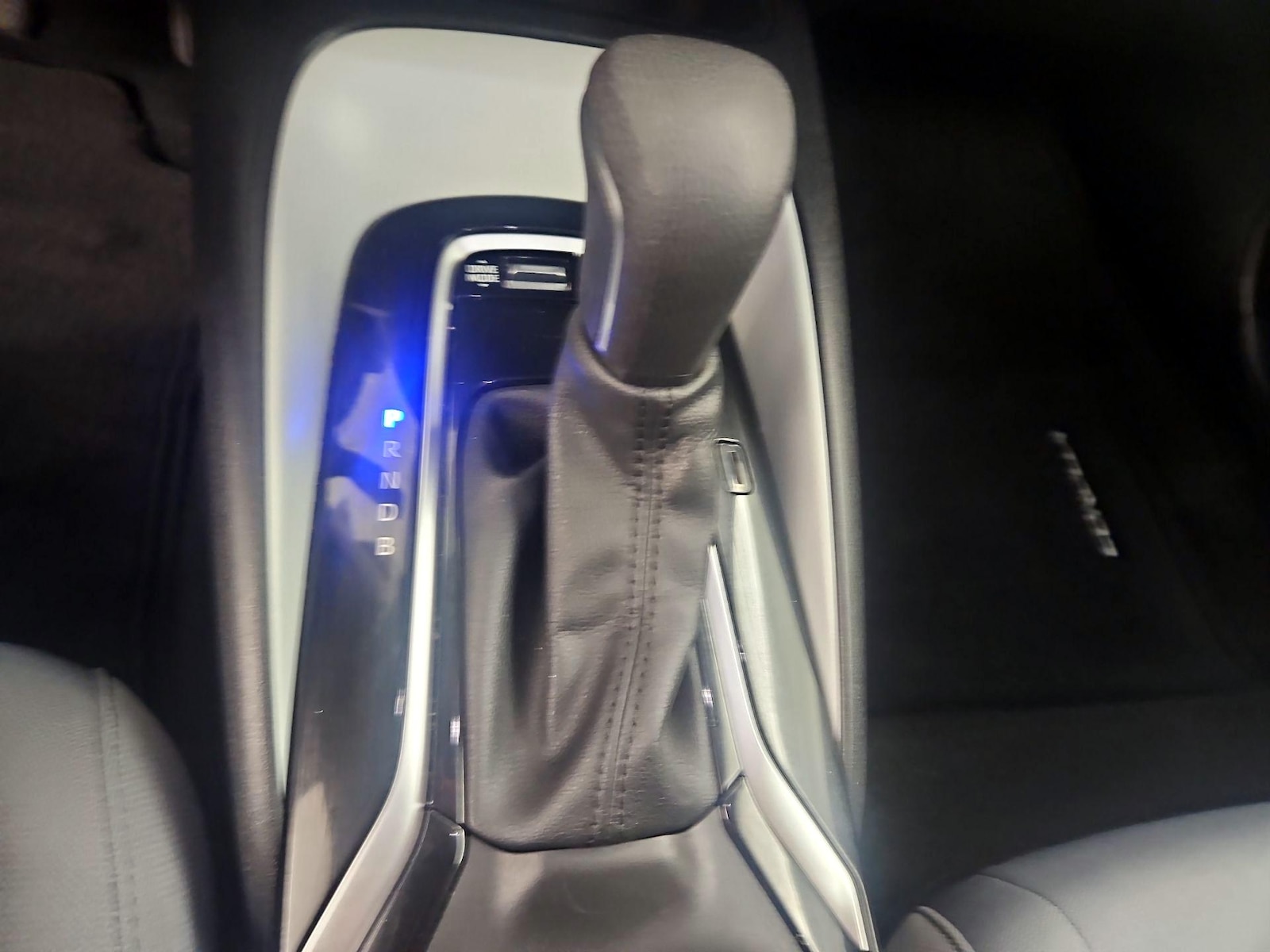 2023 Toyota Corolla SE - Photo 17