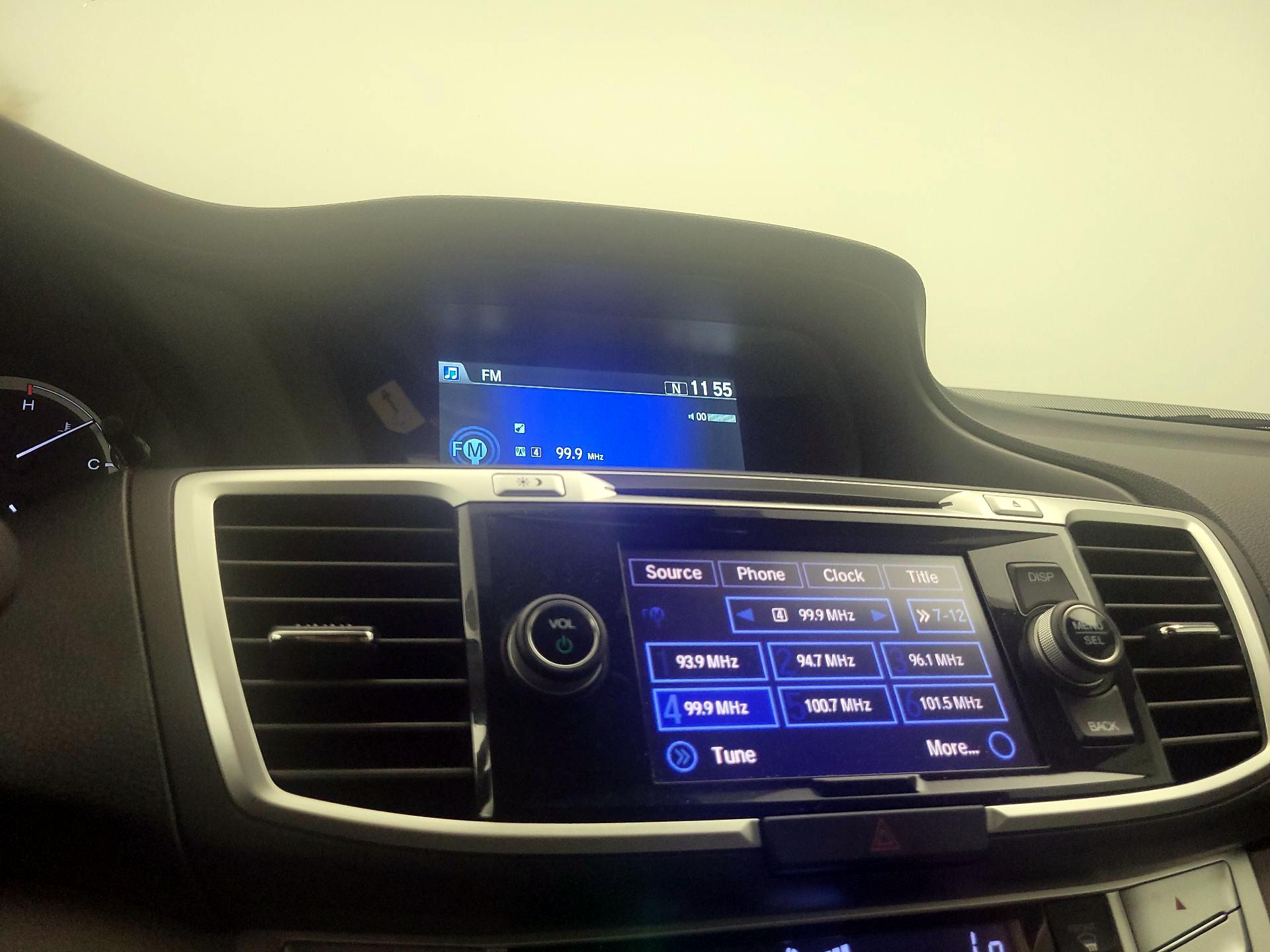 Thumbnail: 2015 Honda Accord - 16