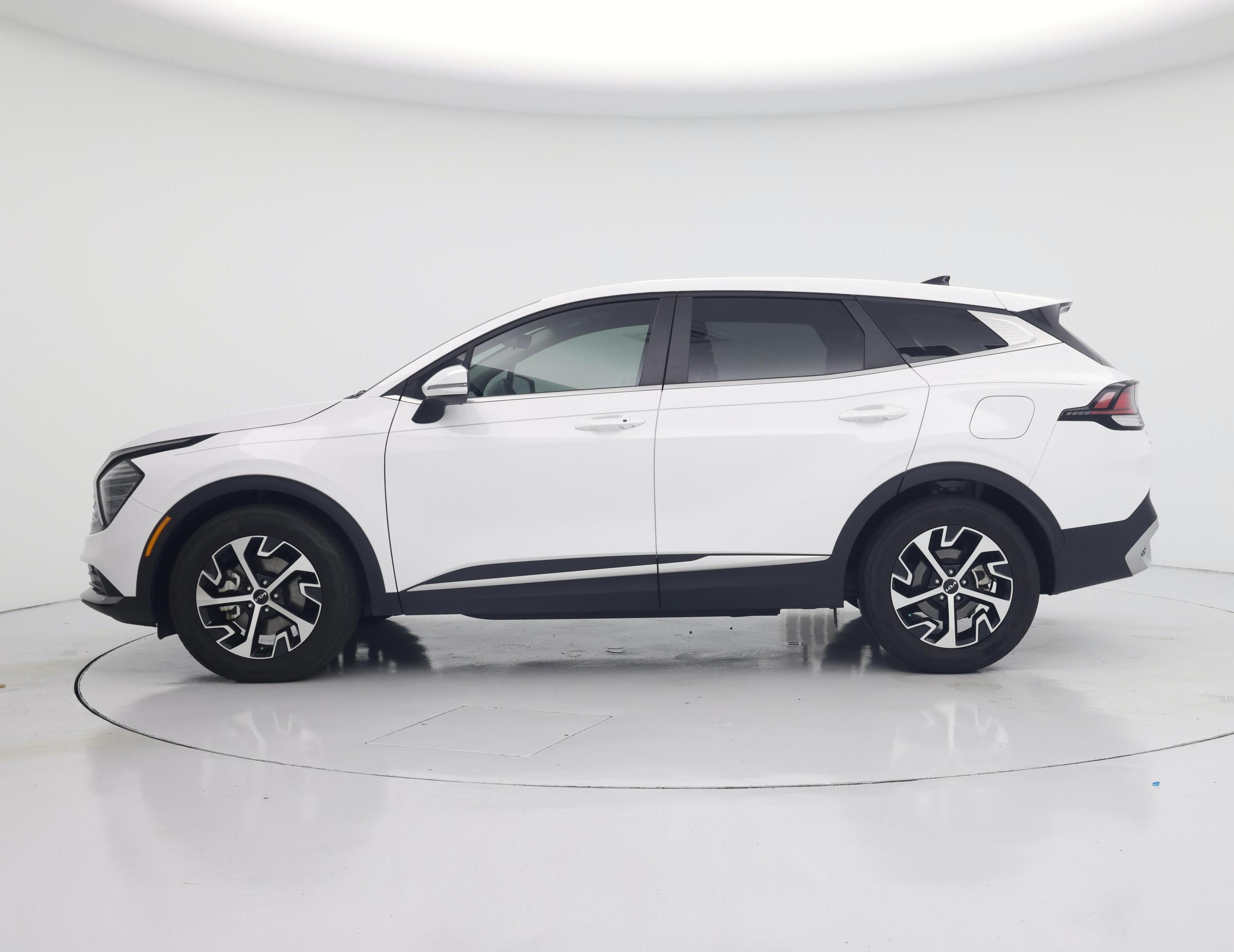 Thumbnail: 2025 Kia Sportage - 3