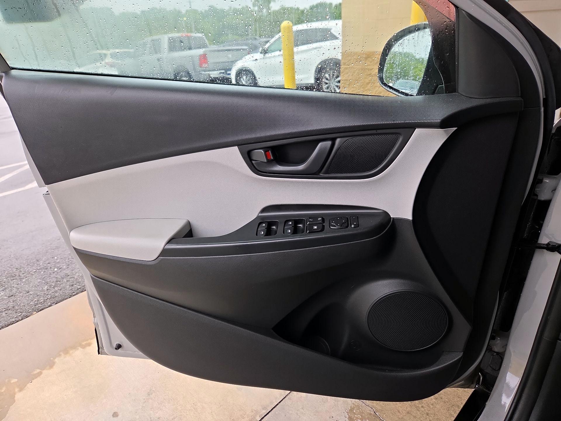 Thumbnail: 2023 Hyundai Kona - 12