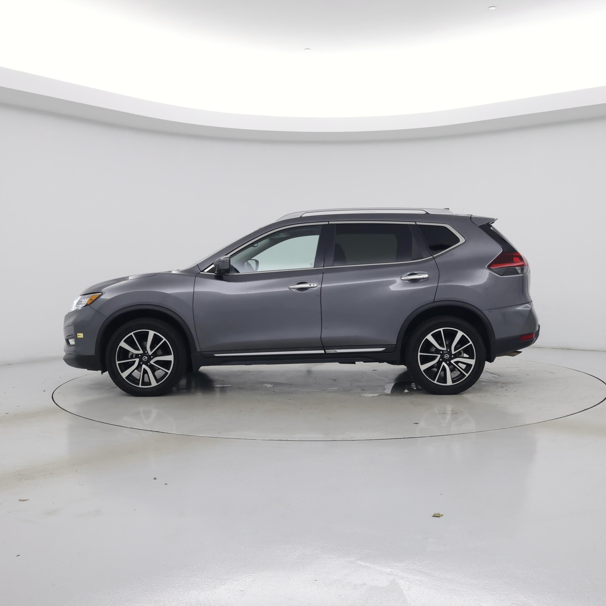 Thumbnail: 2019 Nissan Rogue - 3