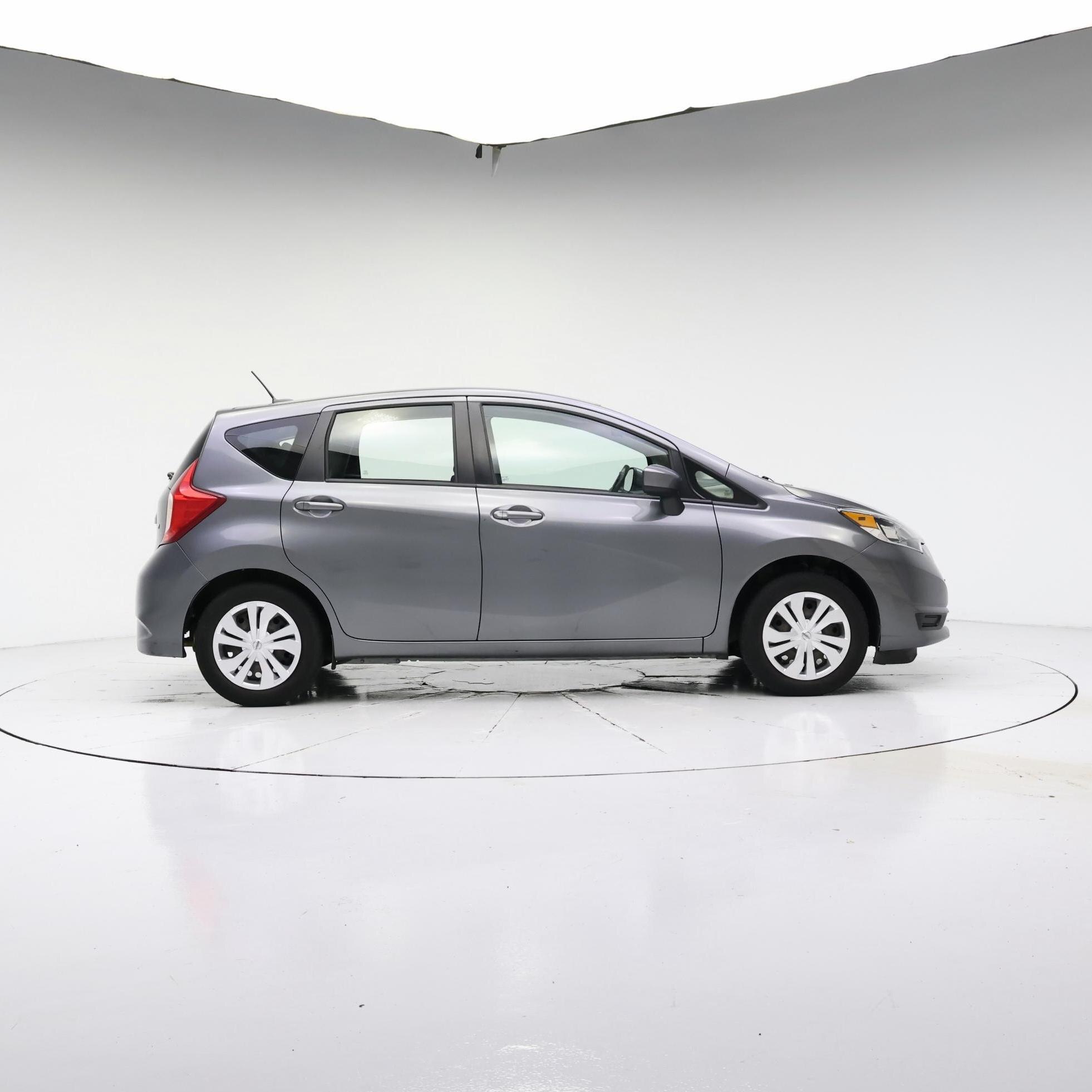 Thumbnail: 2017 Nissan Versa Note - 7