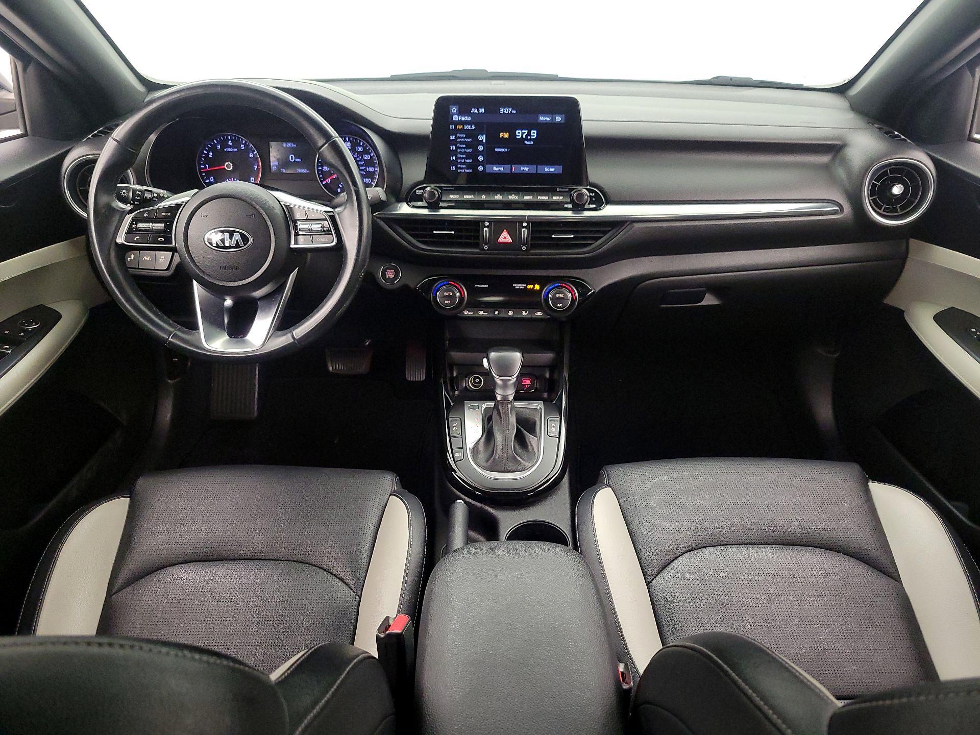 Thumbnail: 2019 Kia Forte - 9