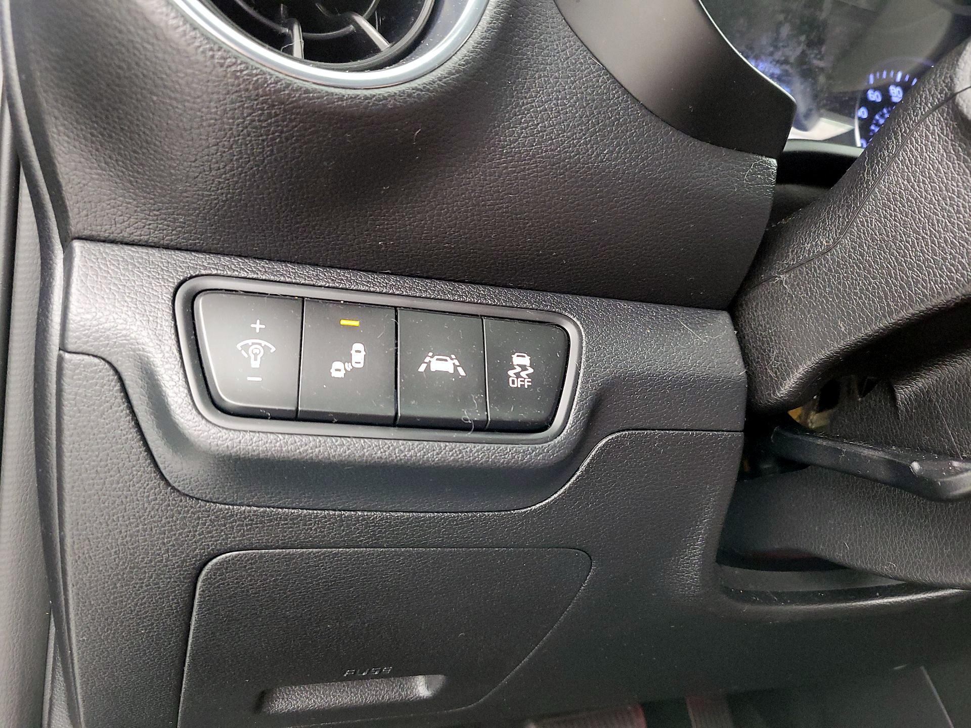 Thumbnail: 2019 Kia Forte - 13