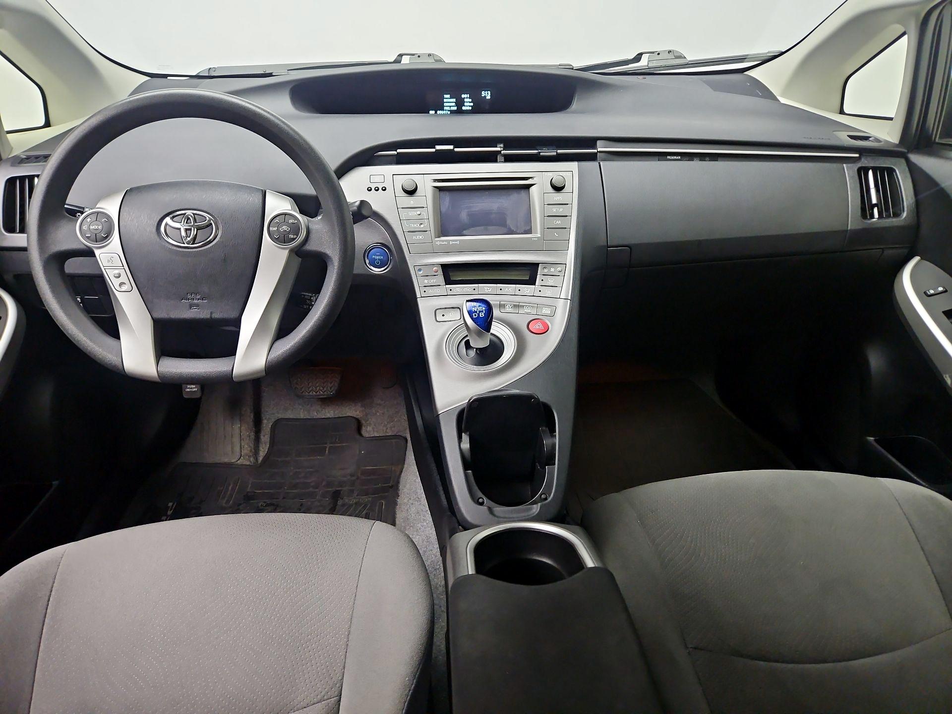 Thumbnail: 2015 Toyota Prius - 9