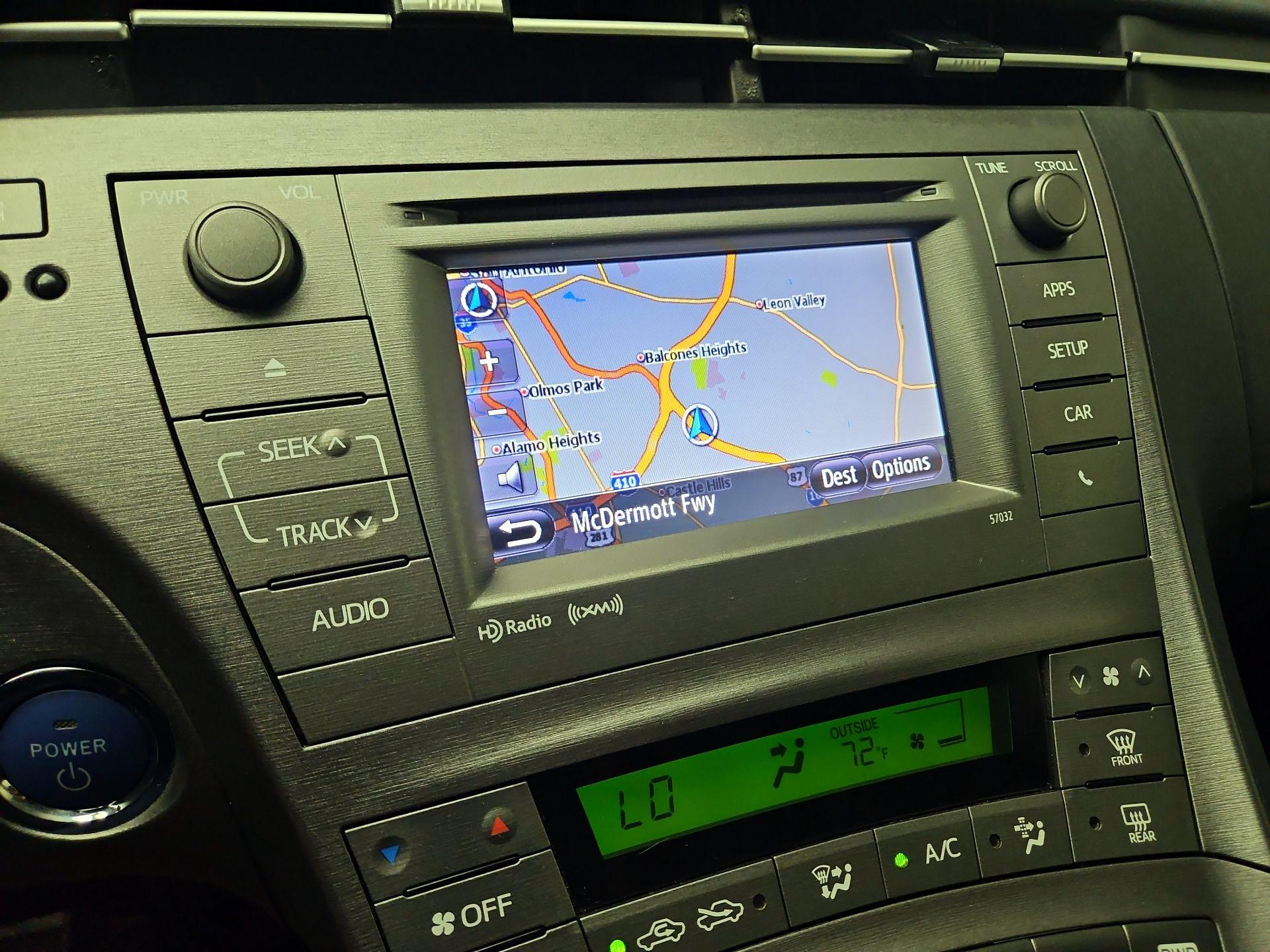 Thumbnail: 2015 Toyota Prius - 14