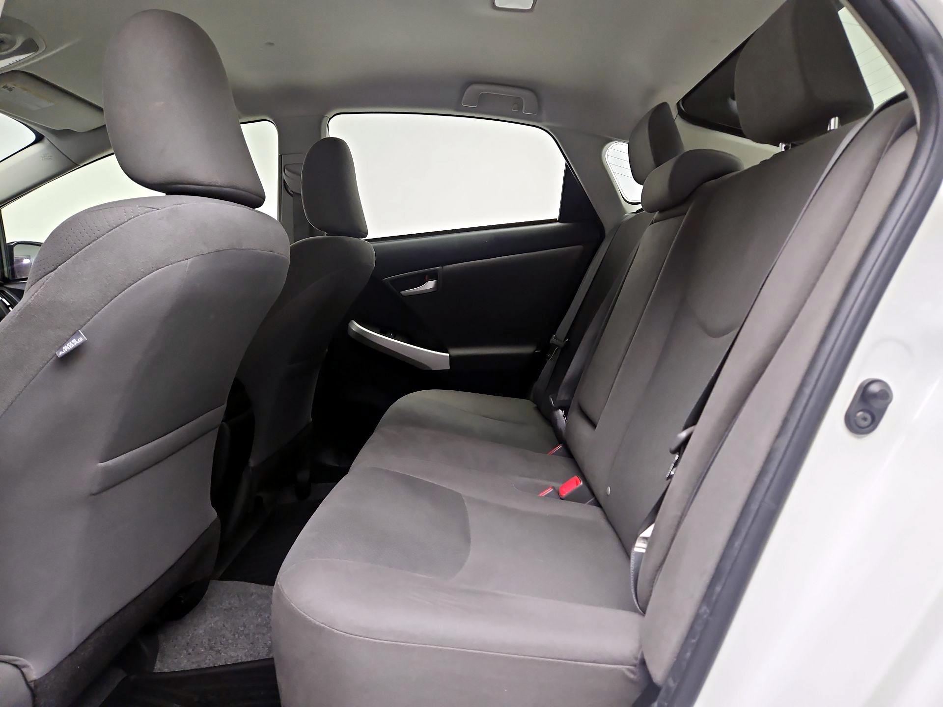 Thumbnail: 2015 Toyota Prius - 20