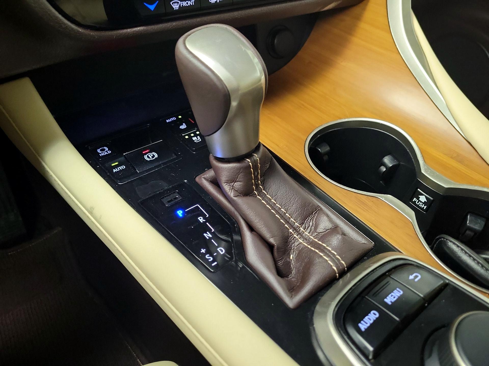 Thumbnail: 2017 Lexus RX - 17