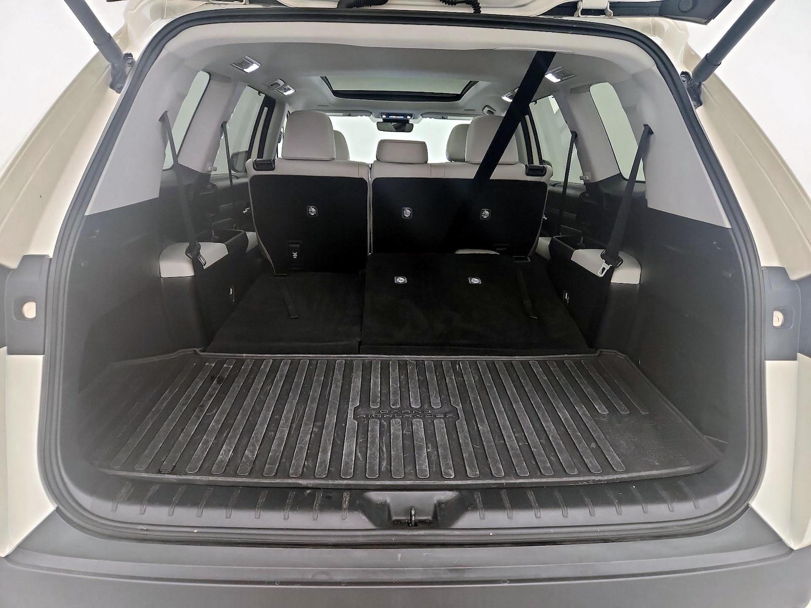 2024 Toyota Grand Highlander XLE - Photo 23