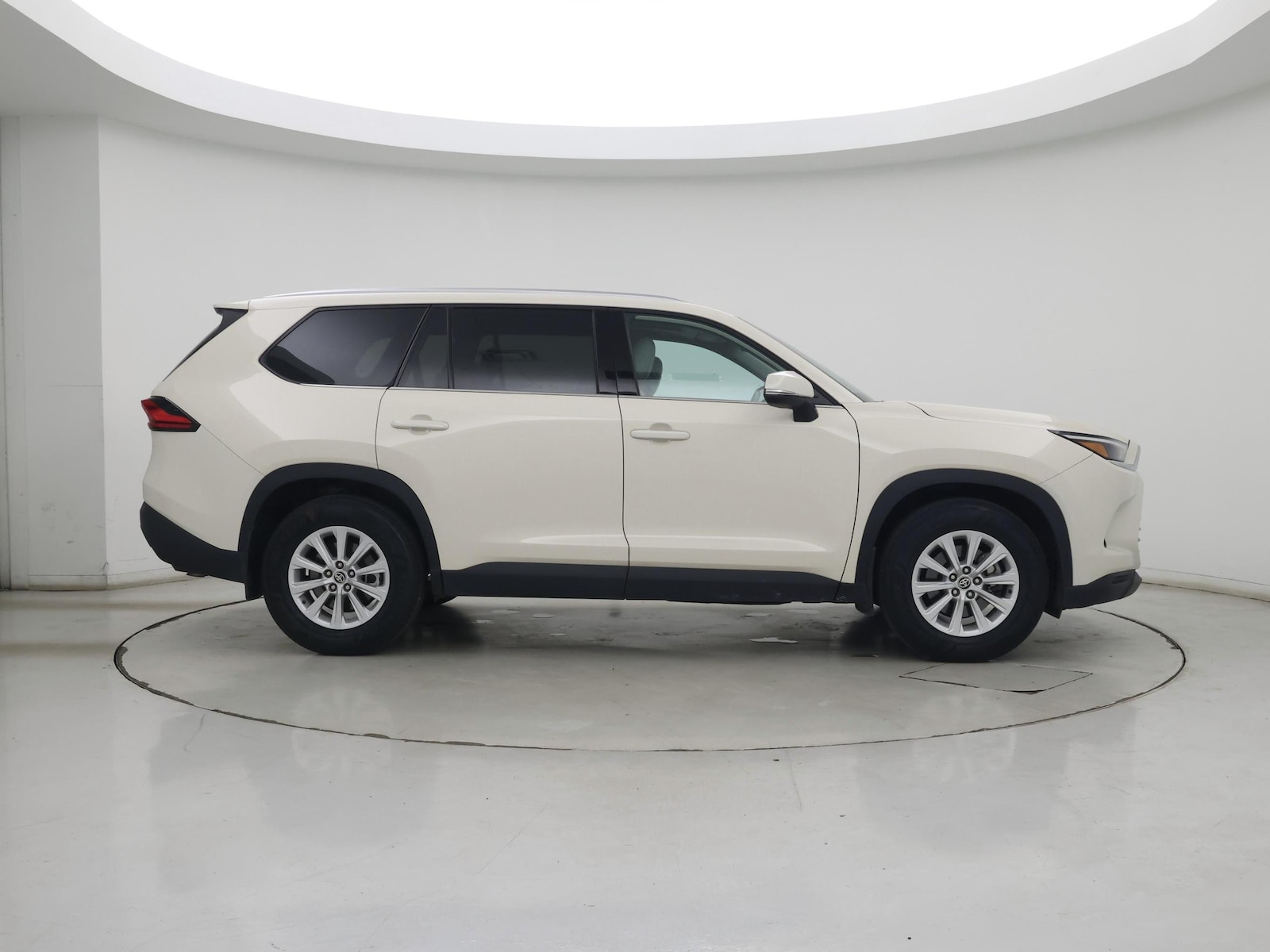 2024 Toyota Grand Highlander XLE - Photo 8