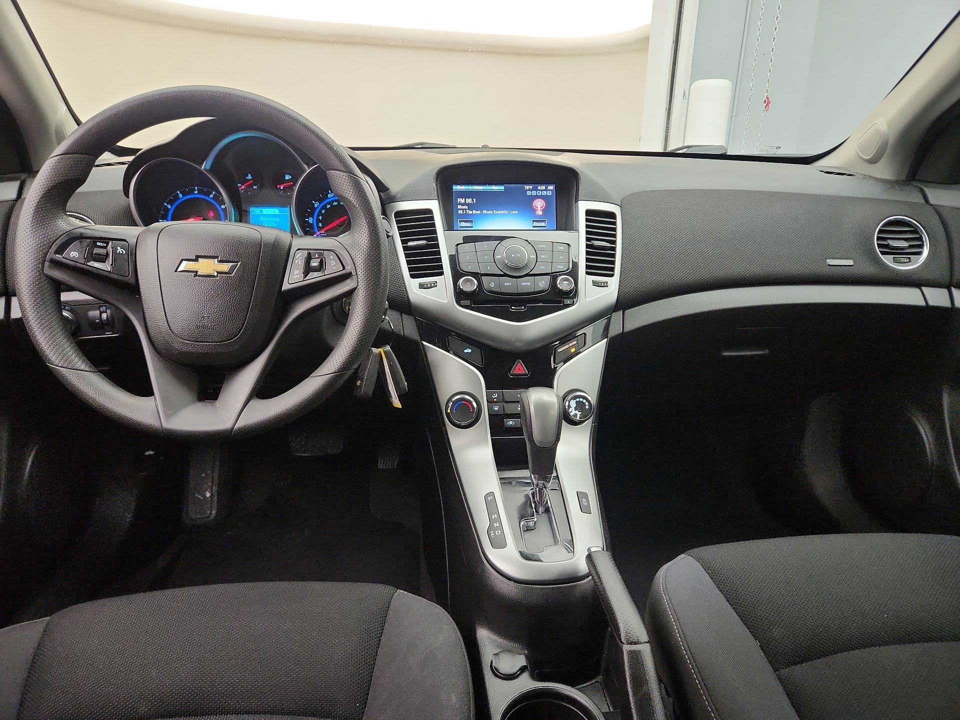Thumbnail: 2016 Chevrolet Cruze - 9