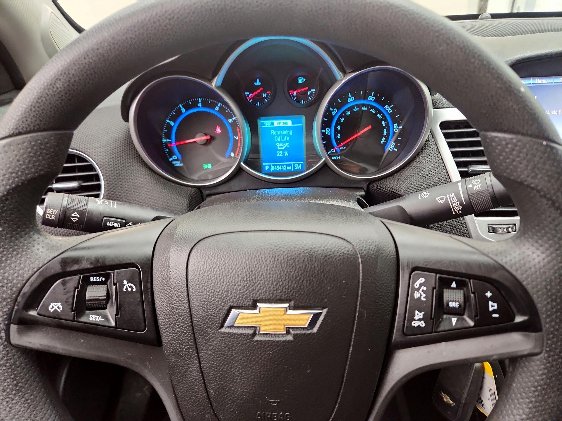 Thumbnail: 2016 Chevrolet Cruze - 10