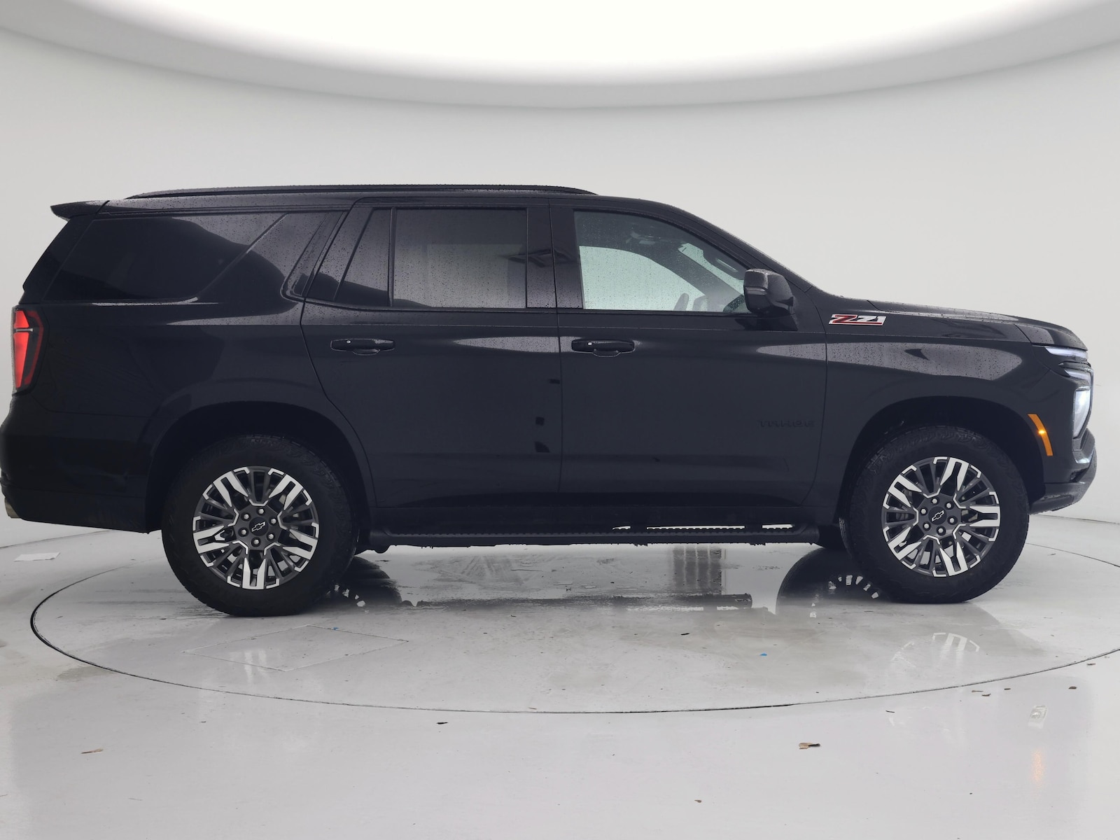 2025 Chevrolet Tahoe Z71 - Photo 8