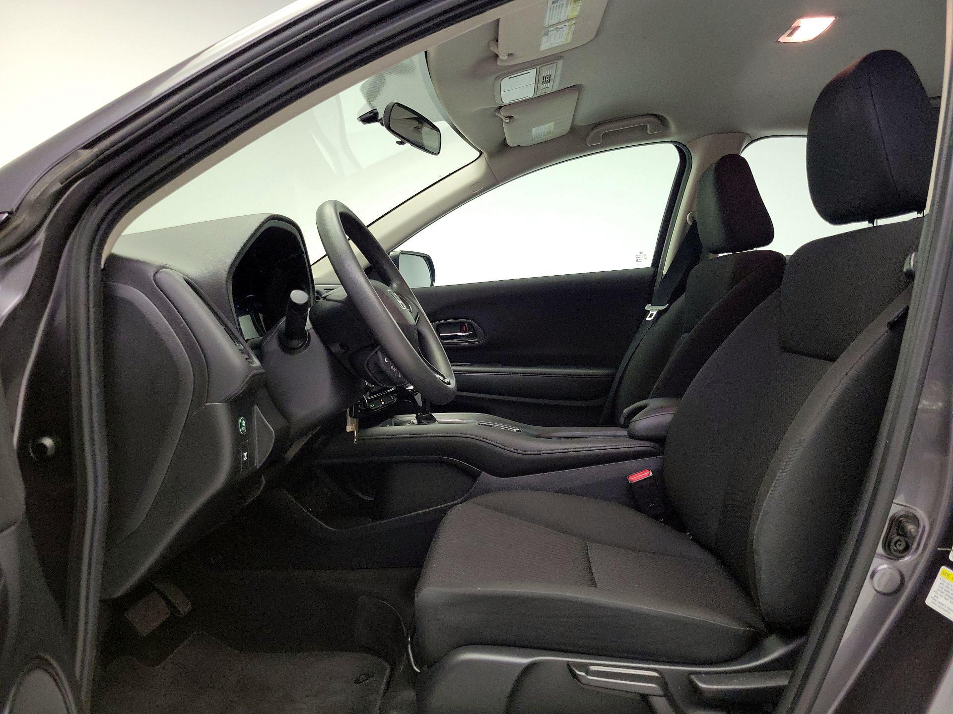 Thumbnail: 2016 Honda HR-V - 11