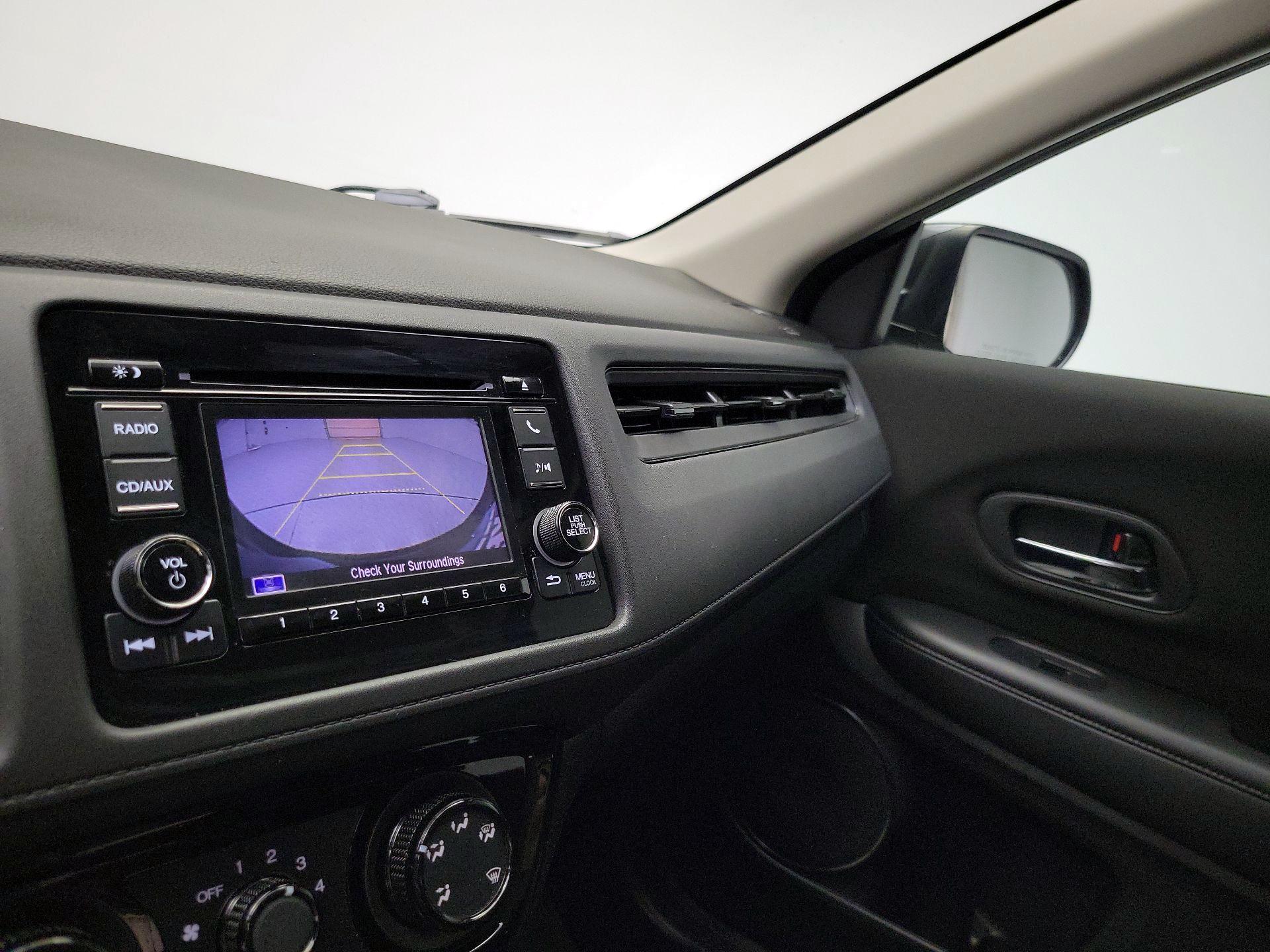 Thumbnail: 2016 Honda HR-V - 14
